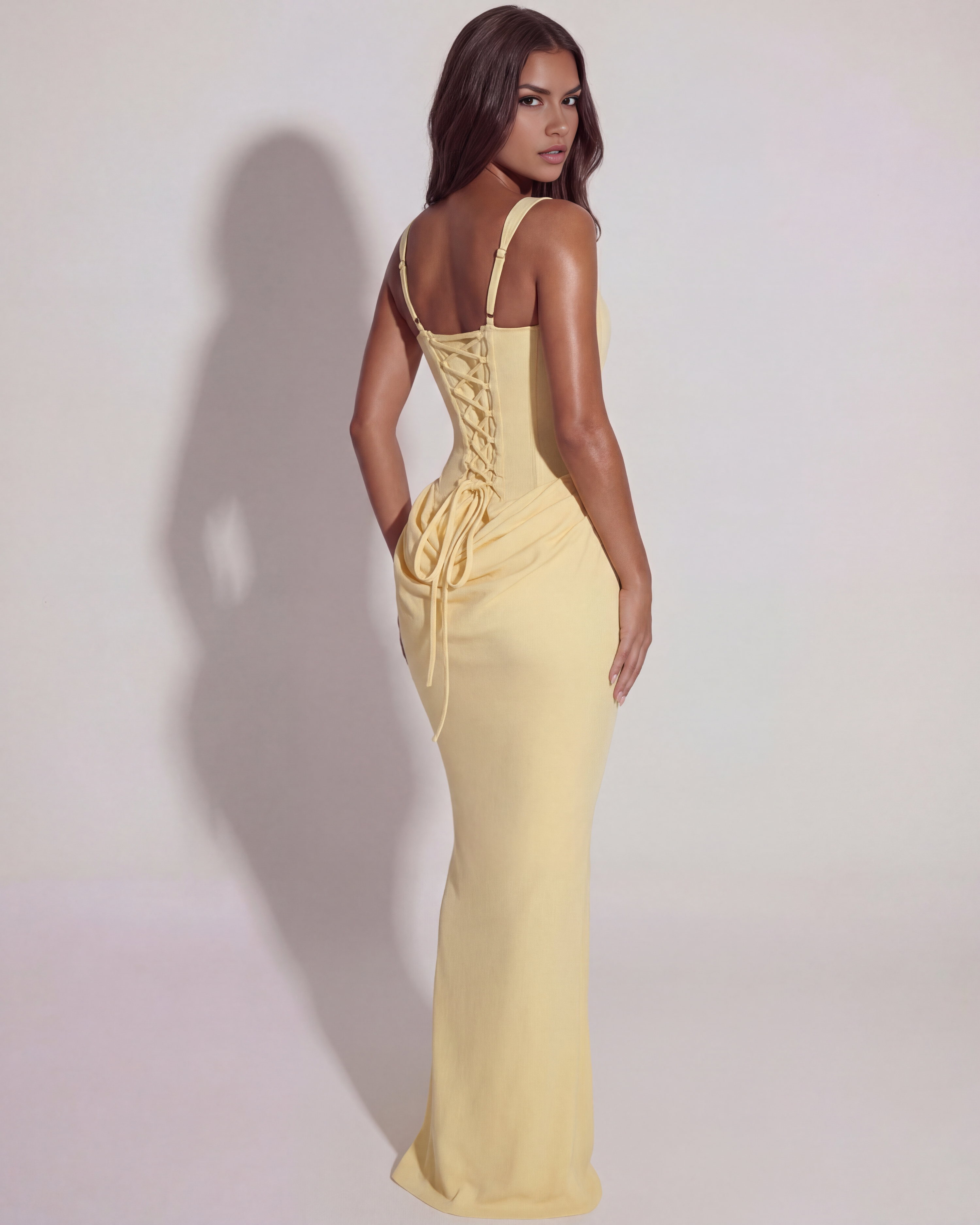 Abito maxi Eleonora giallo burro satin Bella di Roma – look matrimonio estivo