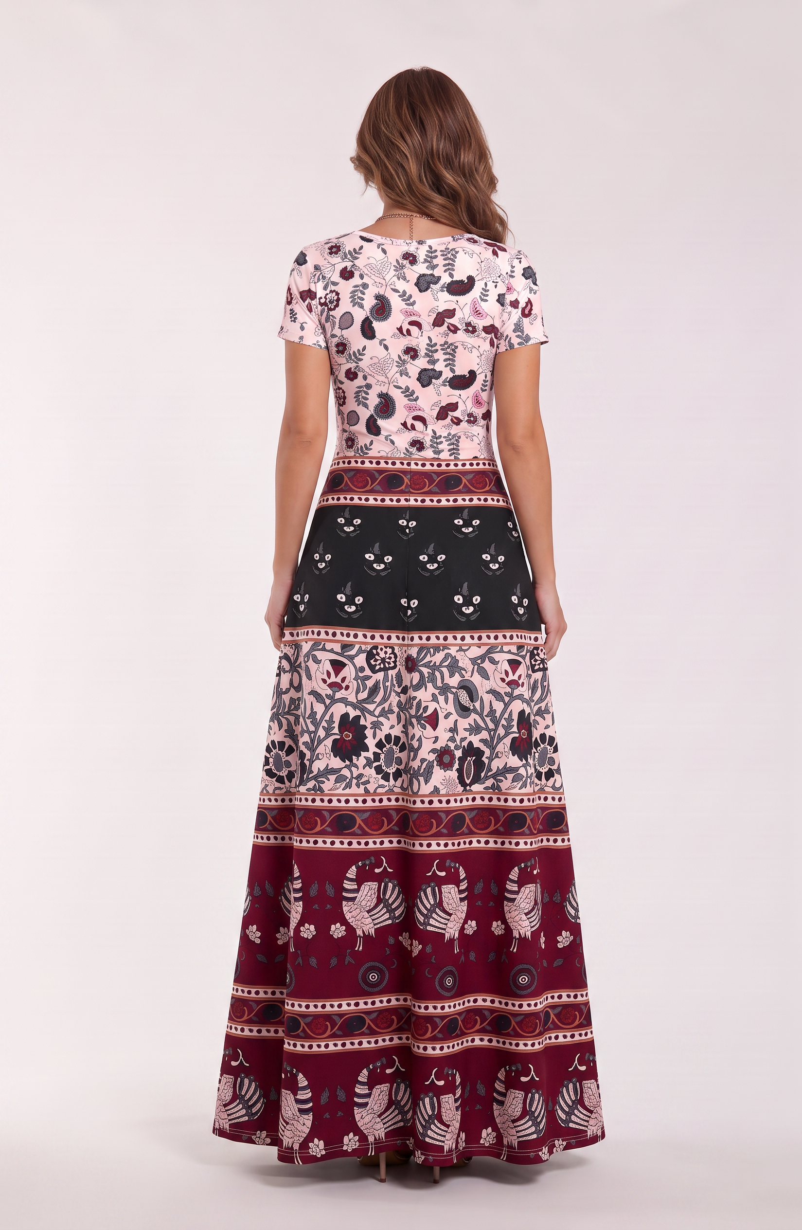 Abito Maxi con Stampa Etnica Mandala in Bordeaux – vista posteriore | Bella di Roma