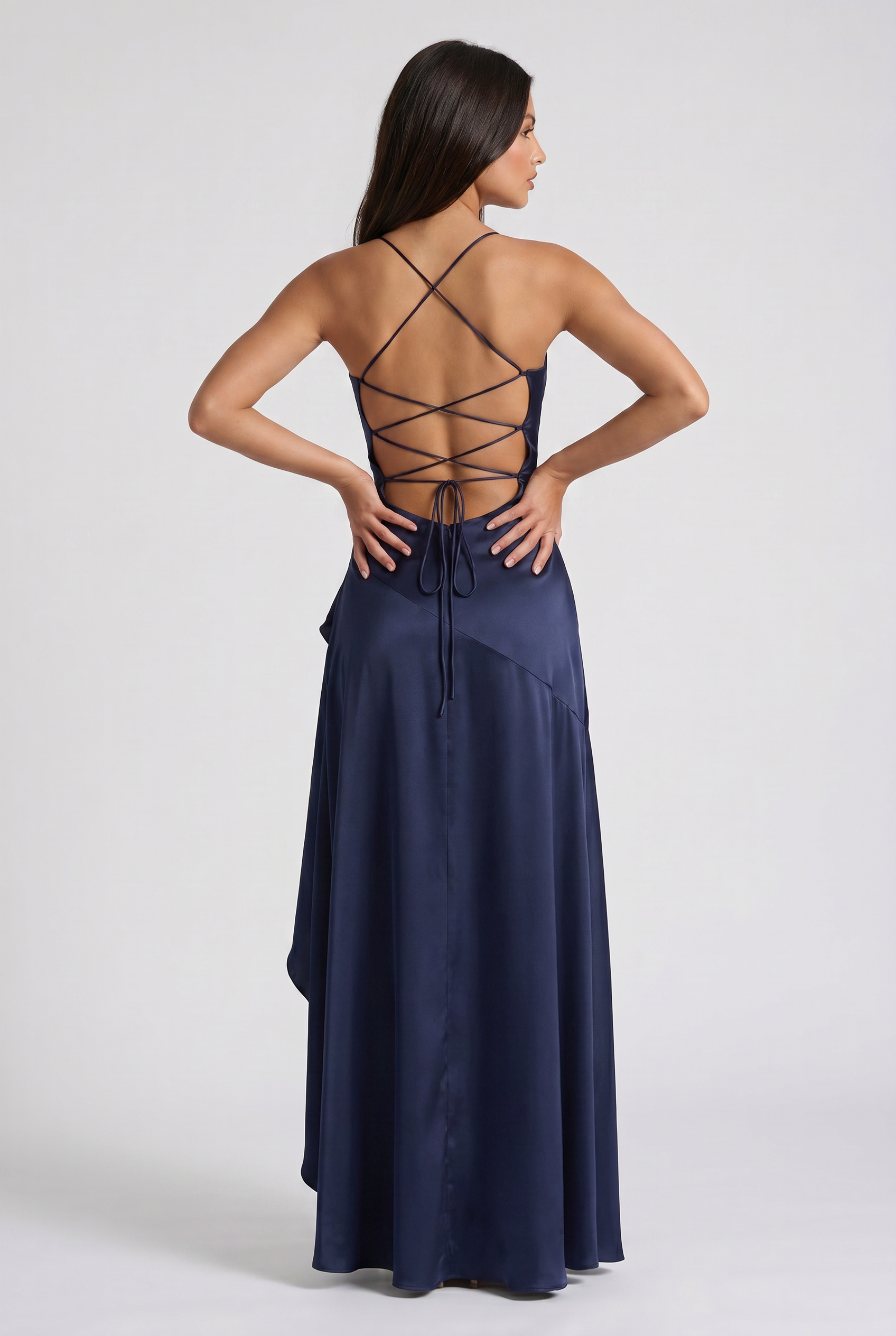 Abito maxi Samira satin bordeaux Bella di Roma – vista laterale