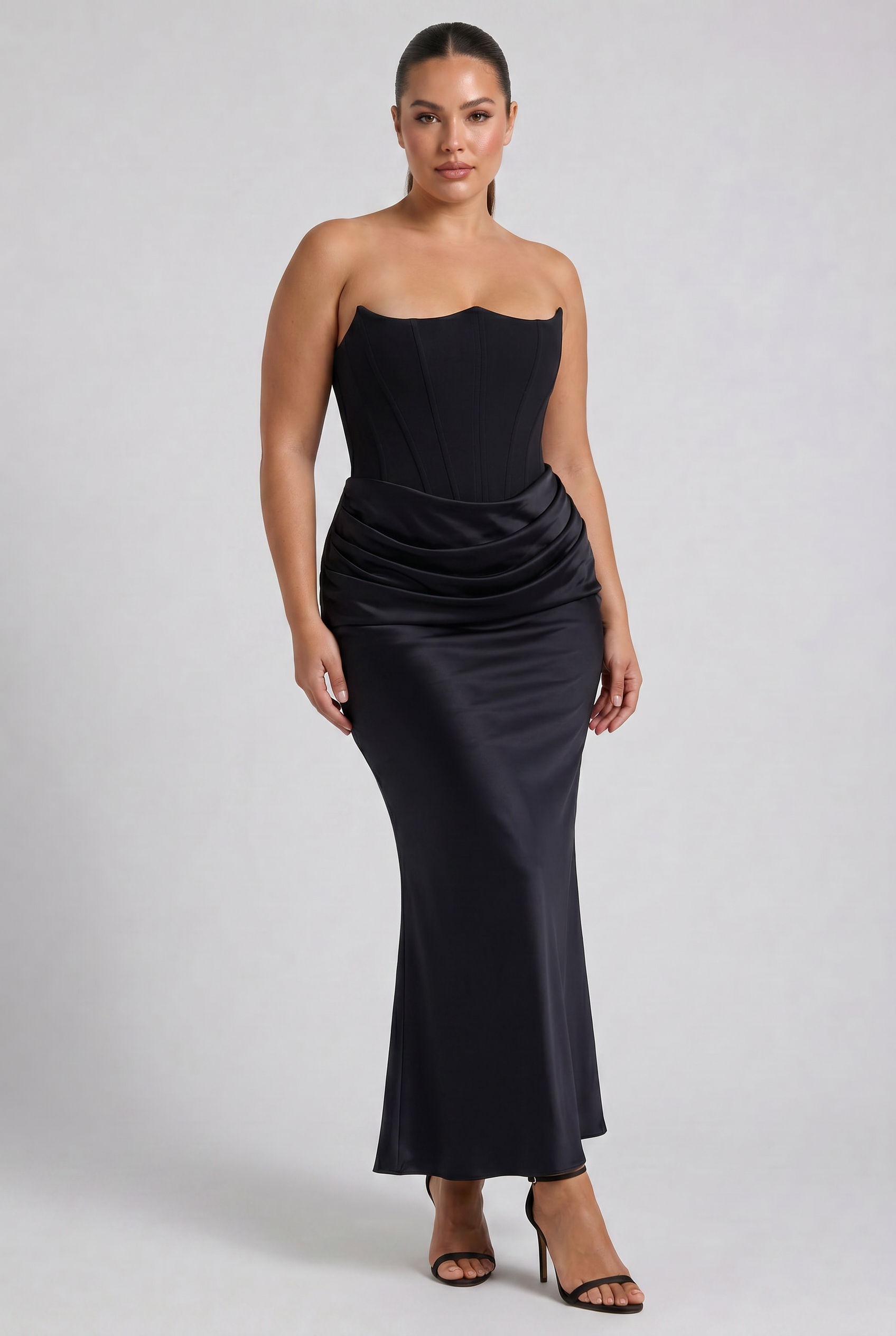 Abito maxi Tessa satin corsetto nero Bella di Roma – senza spalline classico