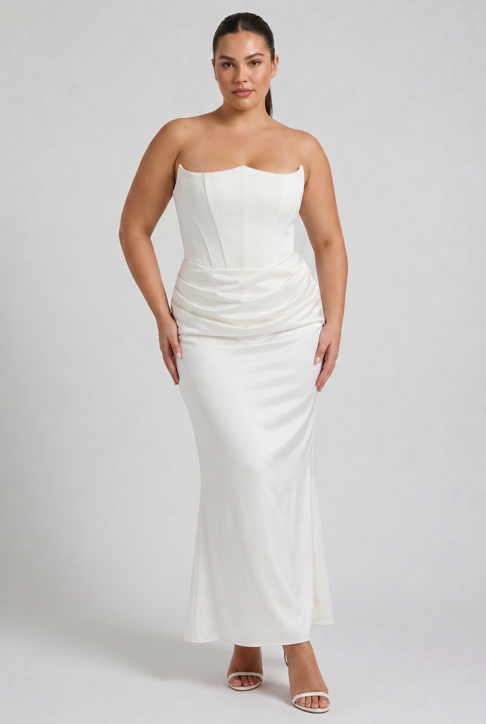 Abito maxi Tessa satin corsetto bianco Bella di Roma – silhouette lusinghiera