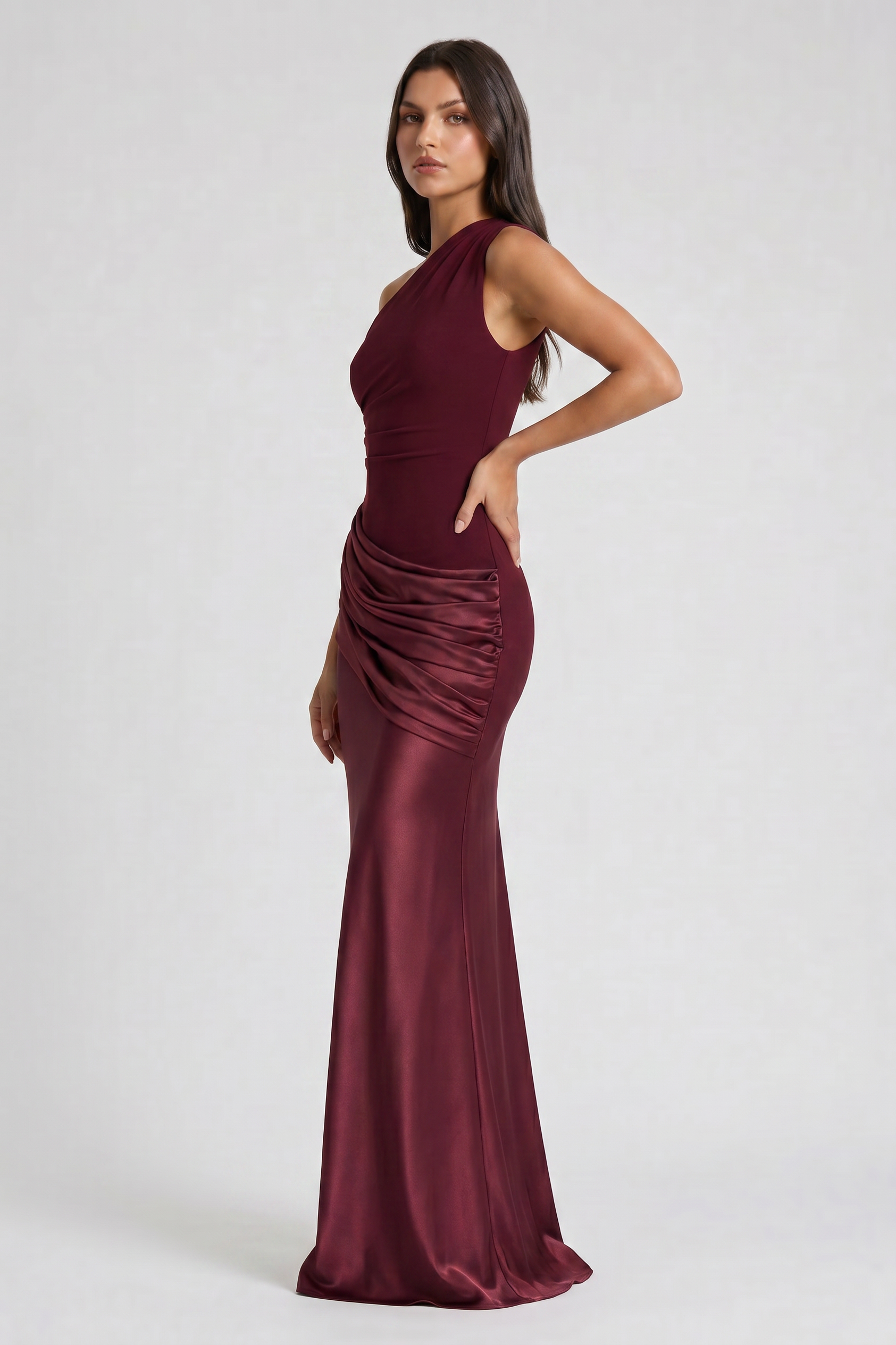 Abito maxi Abbey monospalla rosso ciliegia Bella di Roma – look serata