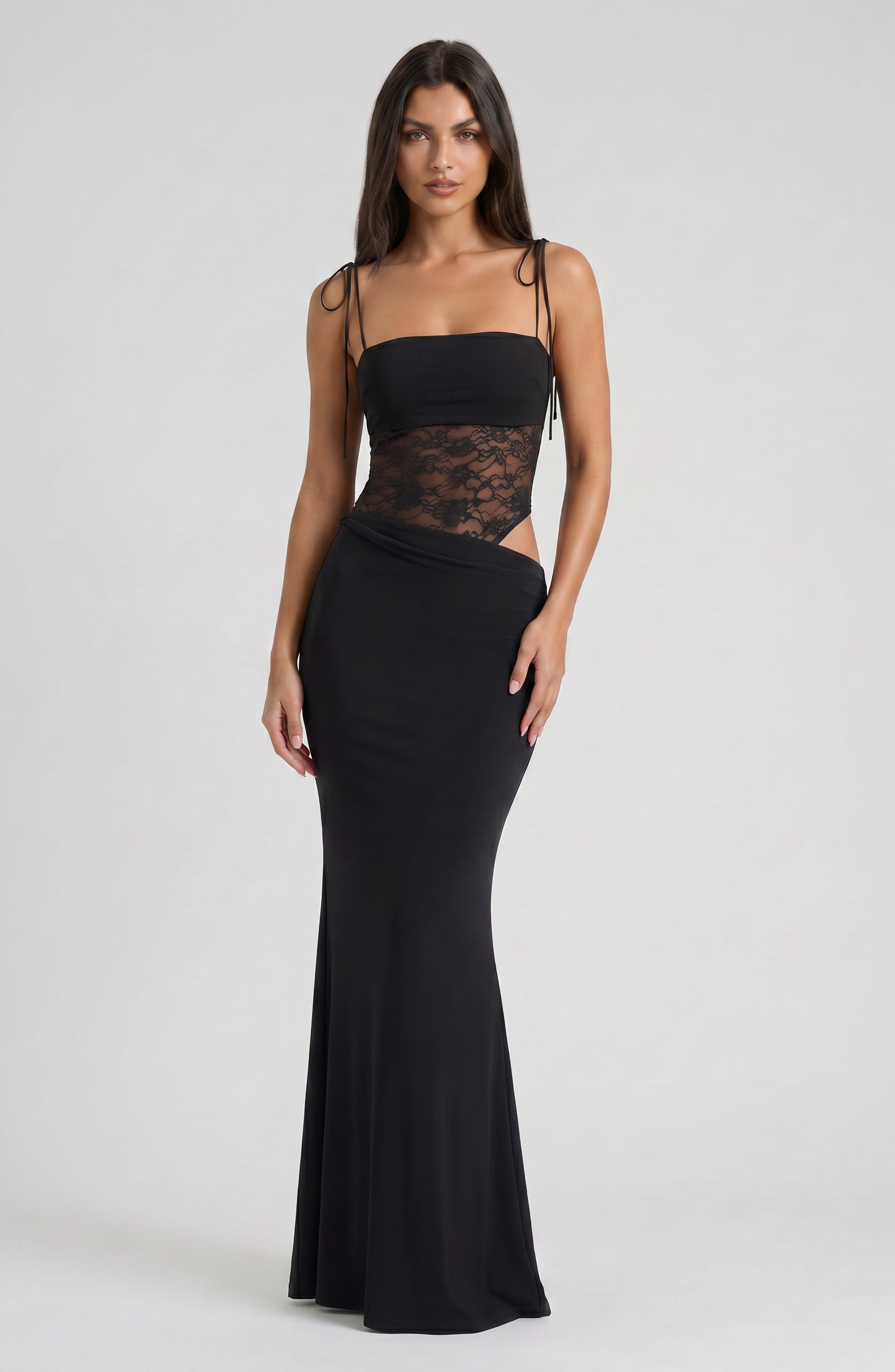 Abito maxi Valeria nero pizzo Bella di Roma – look matrimonio gala