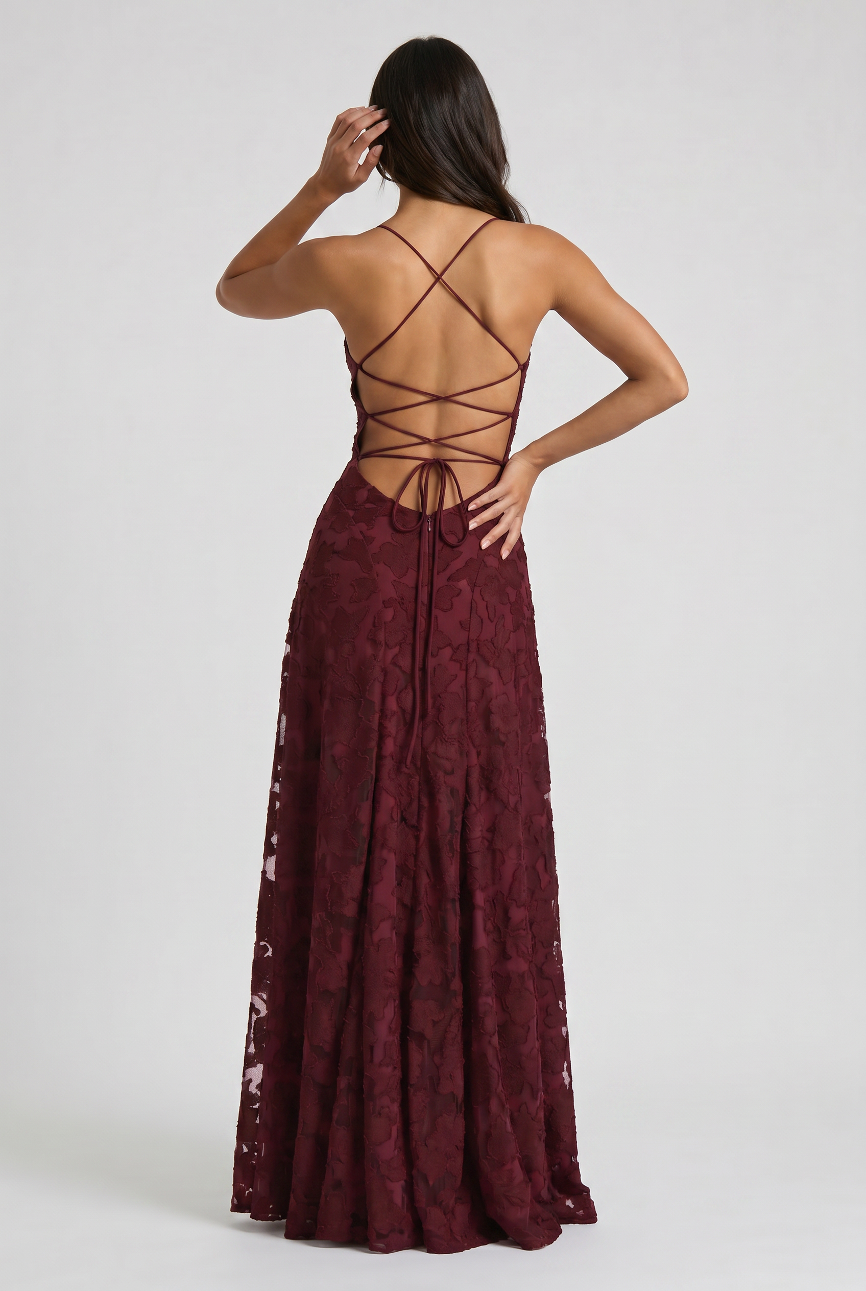Abito maxi Louise lacca ciliegia Bella di Roma – silhouette femminile