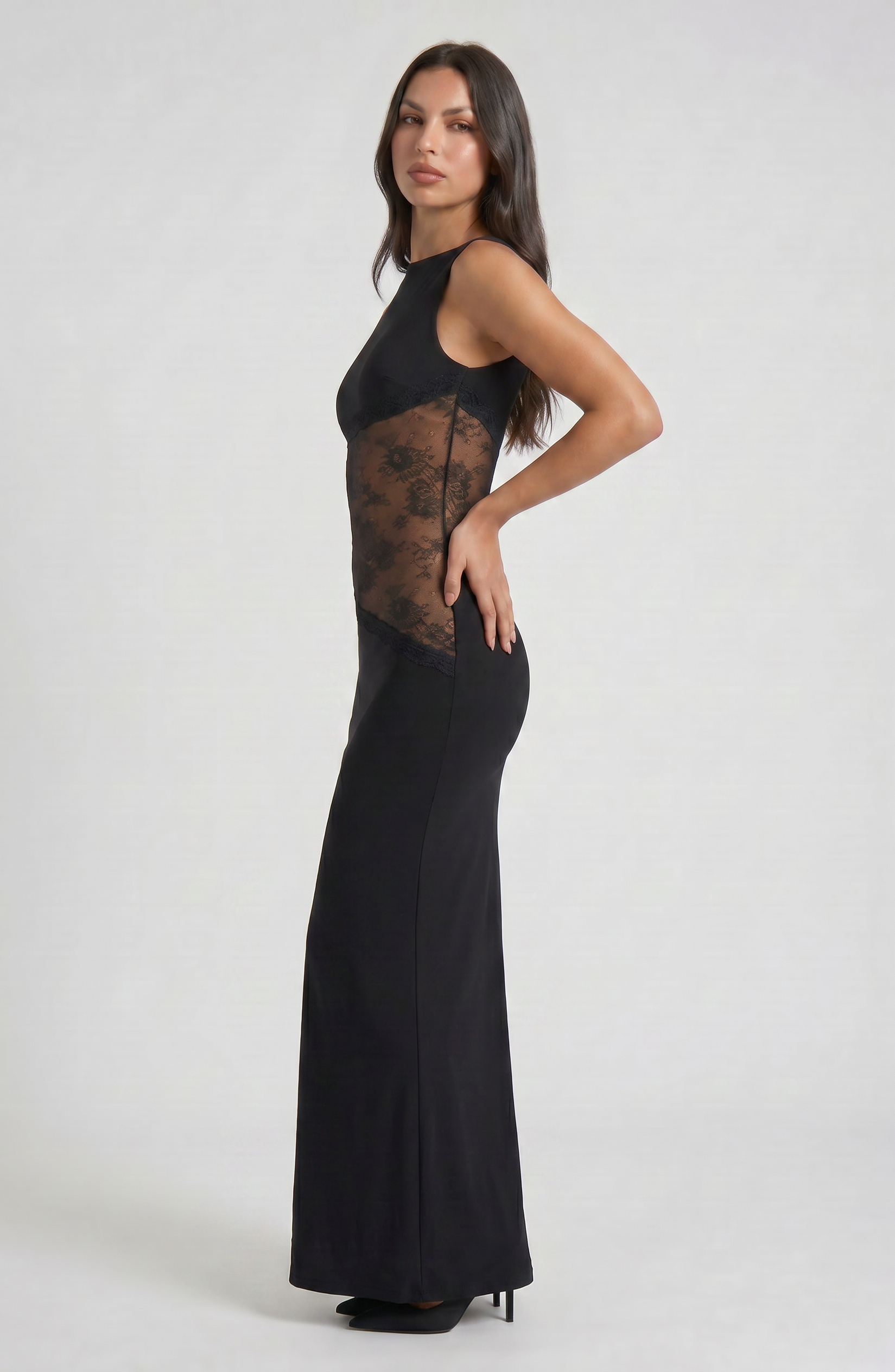 Abito maxi Noelia pizzo nero Bella di Roma – dettaglio pizzo