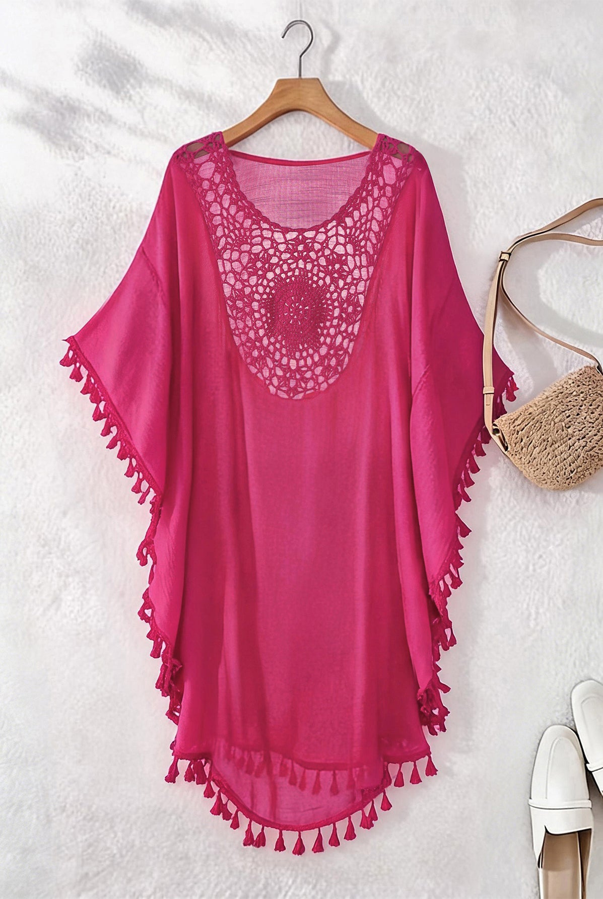 Kaftan maxi da spiaggia con ricami e frange - colore rosa corallo | Bella di Roma