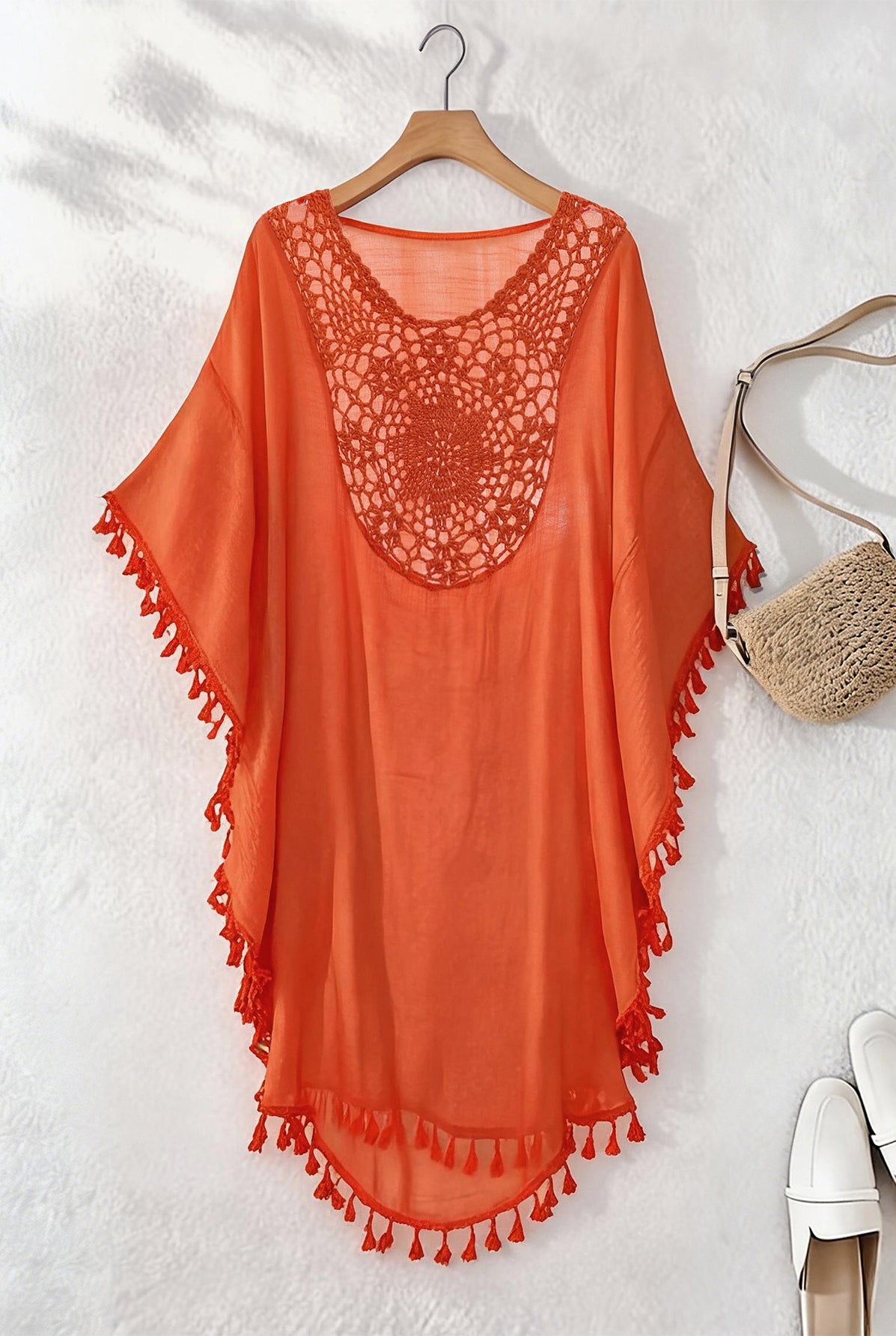 Kaftan maxi da spiaggia con ricami e frange - colore arancione | Bella di Roma