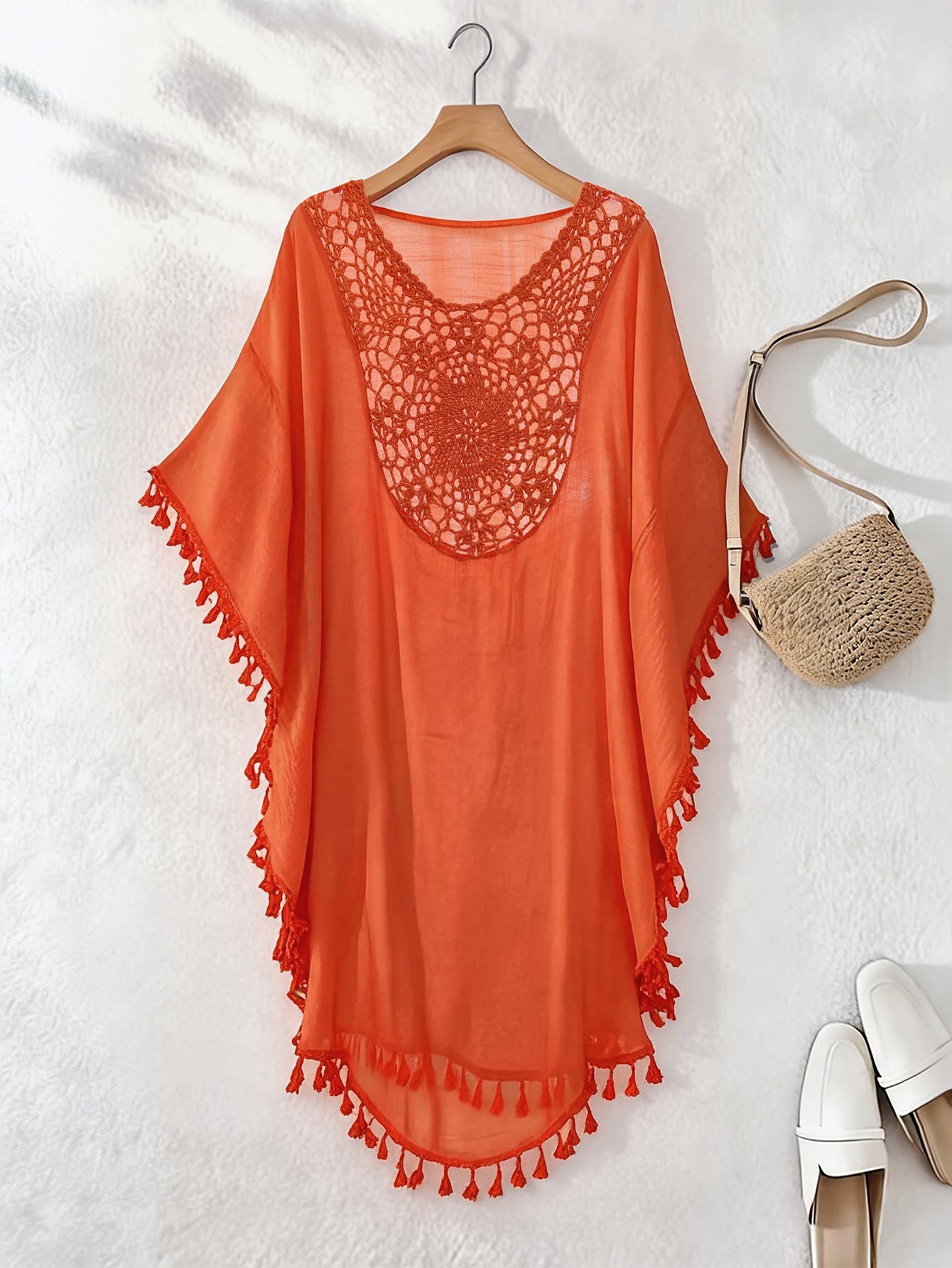 Kaftan maxi da spiaggia con ricami e frange - colore arancione | Bella di Roma