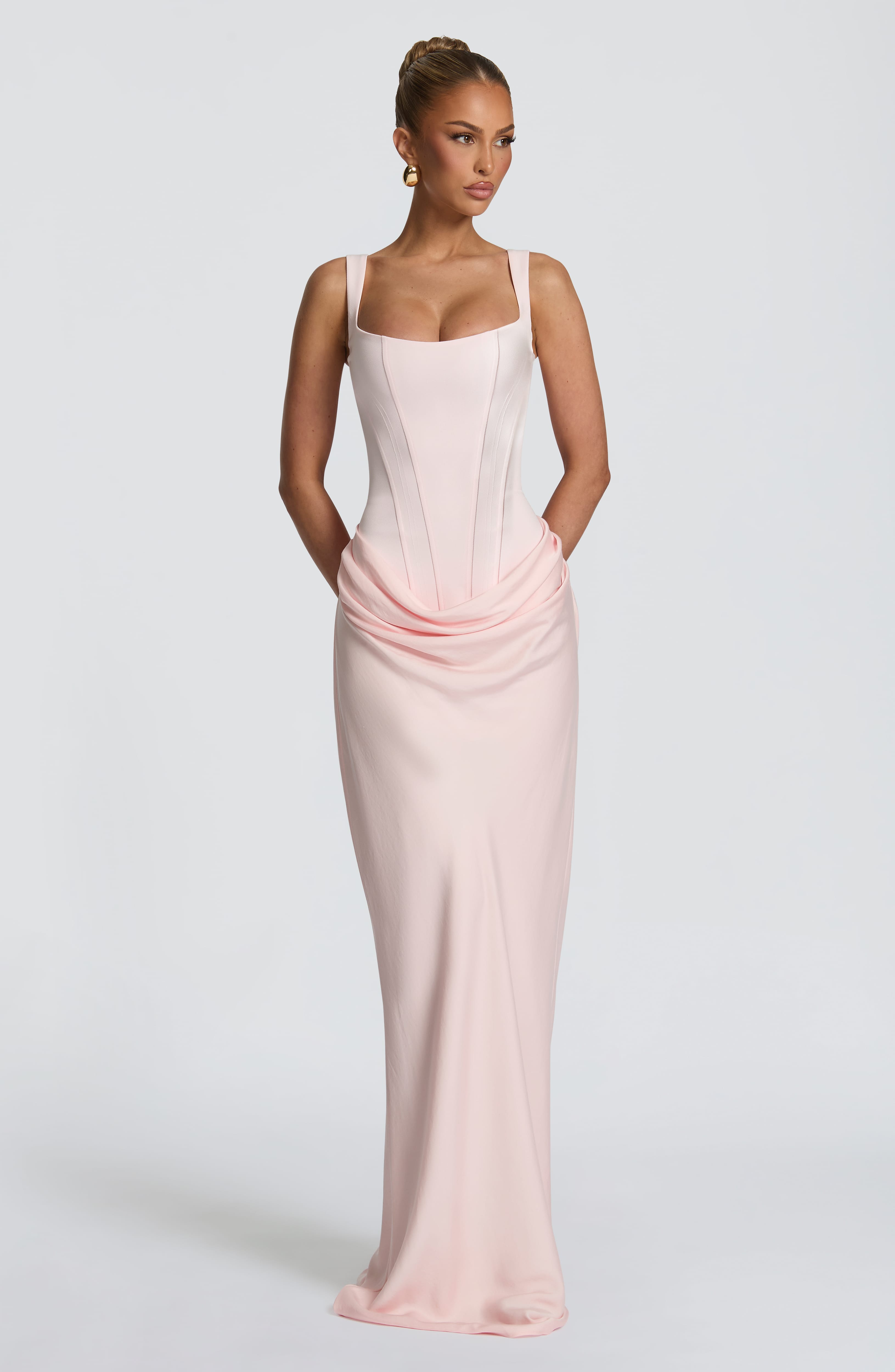 Vestito maxi bodycon Indy rosa chiaro Bella di Roma – vista frontale