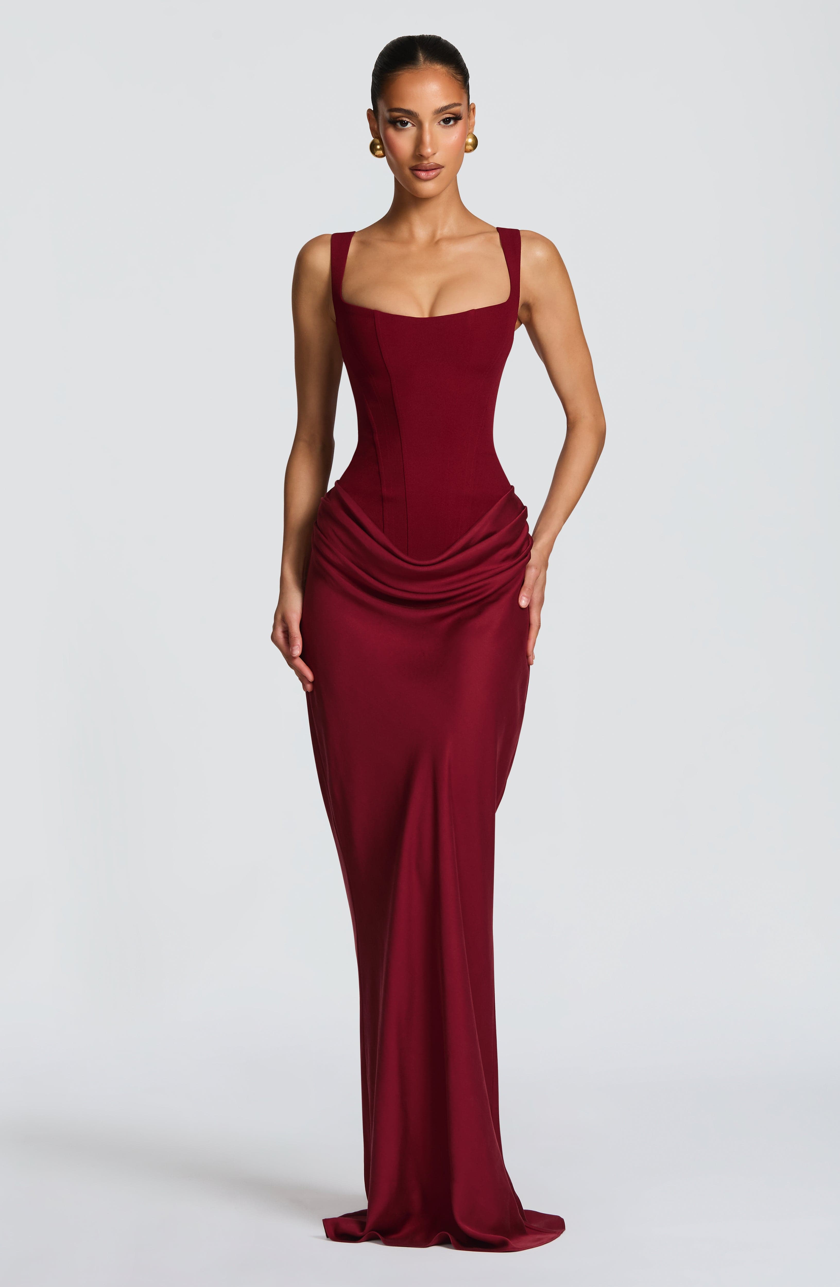 Vestito maxi bodycon Indy rosso bordeaux Bella di Roma – vista frontale