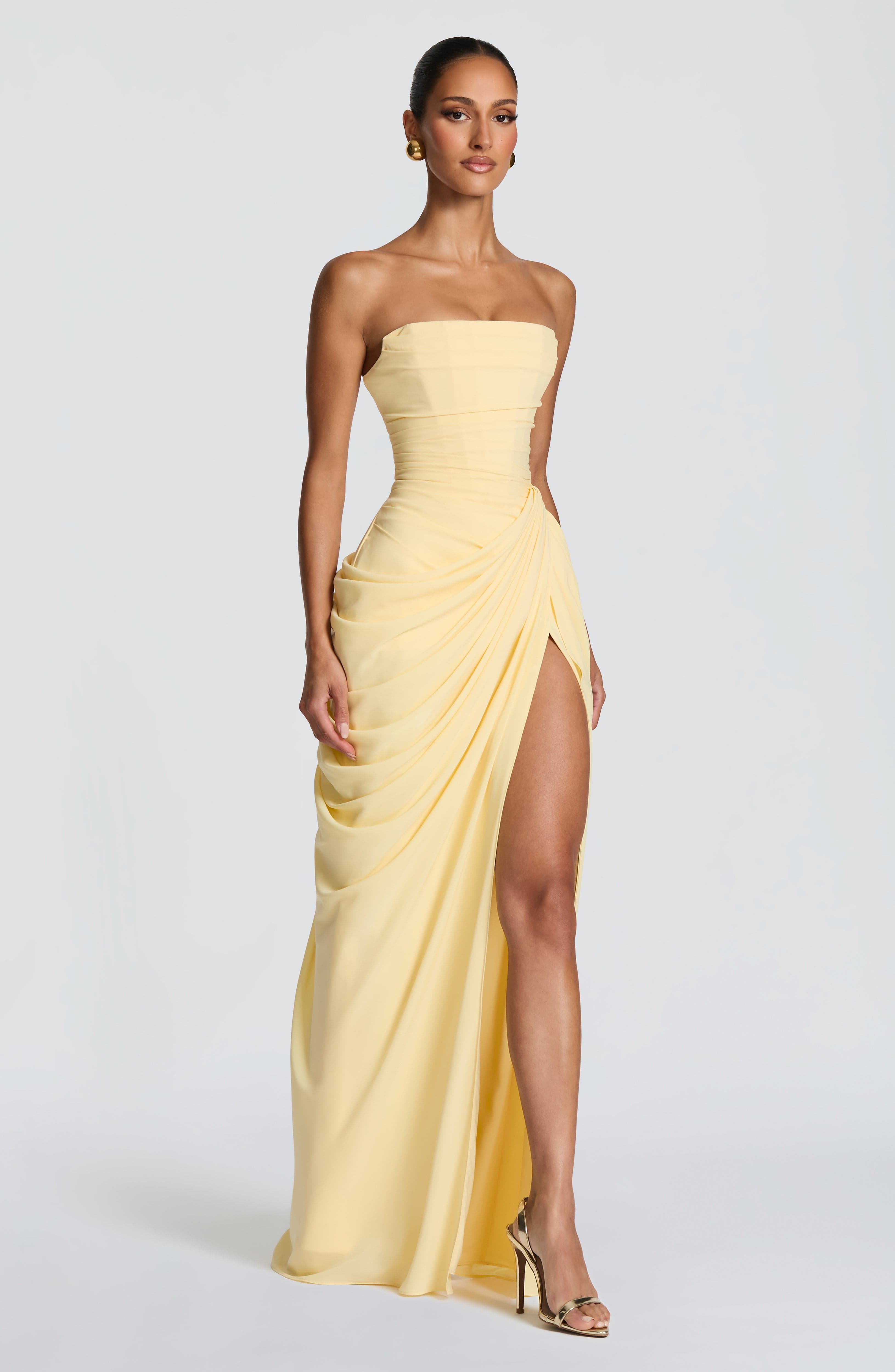 Abito maxi Lois corsetto limone Bella di Roma – drappeggio asimmetrico