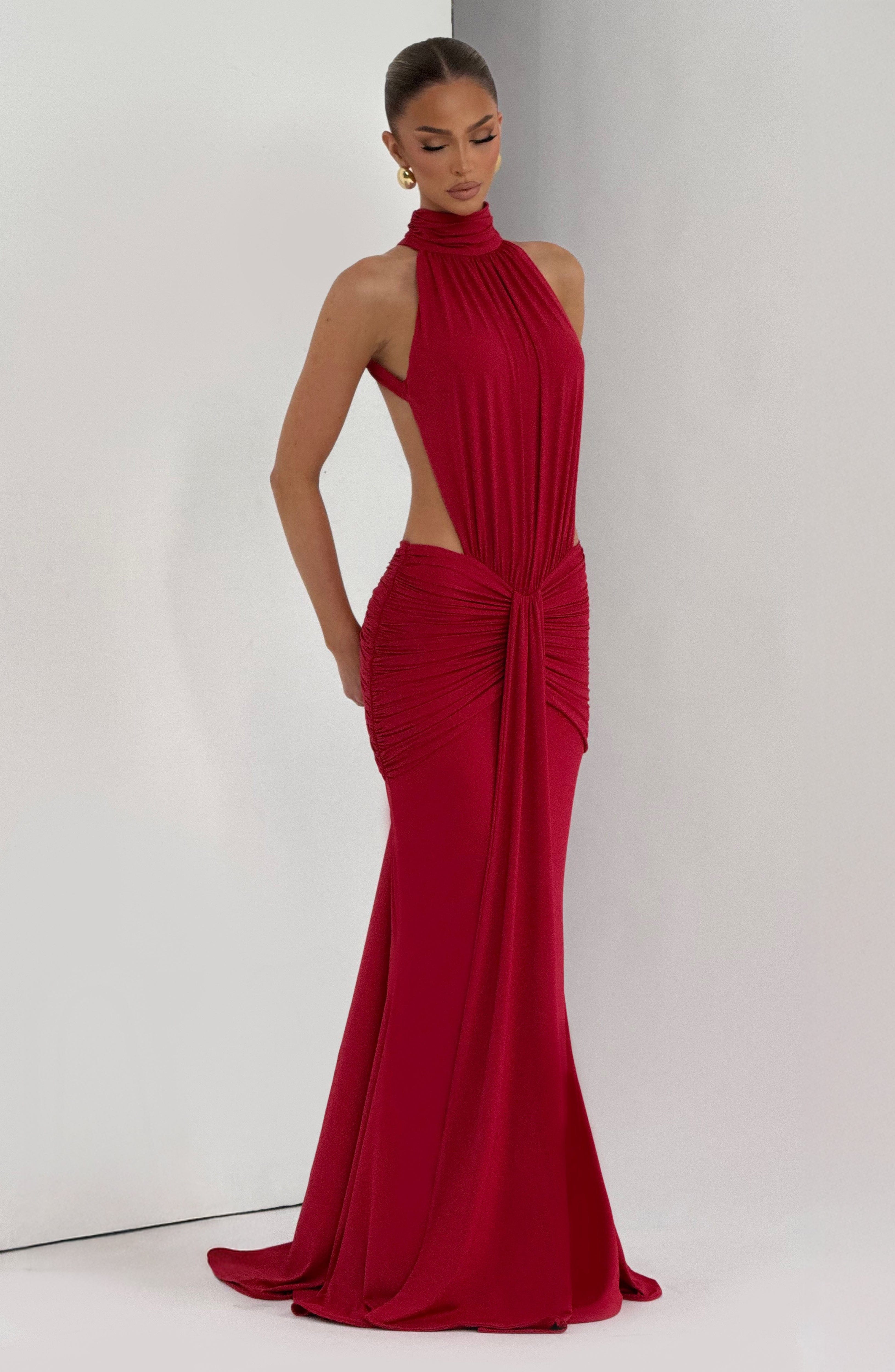 Abito maxi Josephine collo alto rosso Bella di Roma – look serata glamour