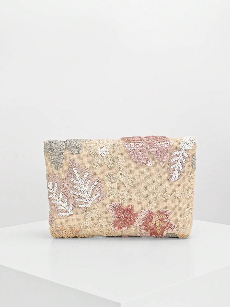Dettaglio del broccato floreale rosa