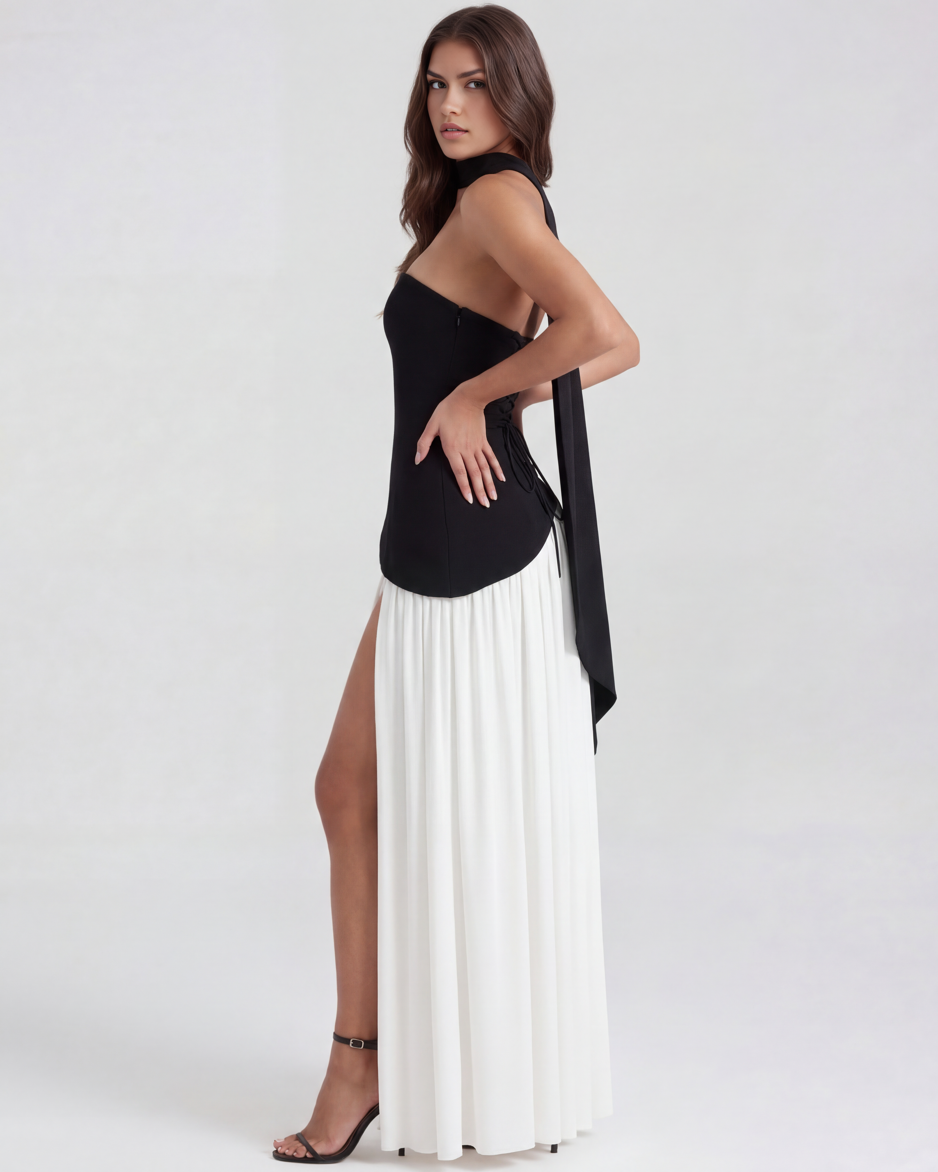 Abito maxi Serena nero bianco chiffon Bella di Roma – foulard incluso