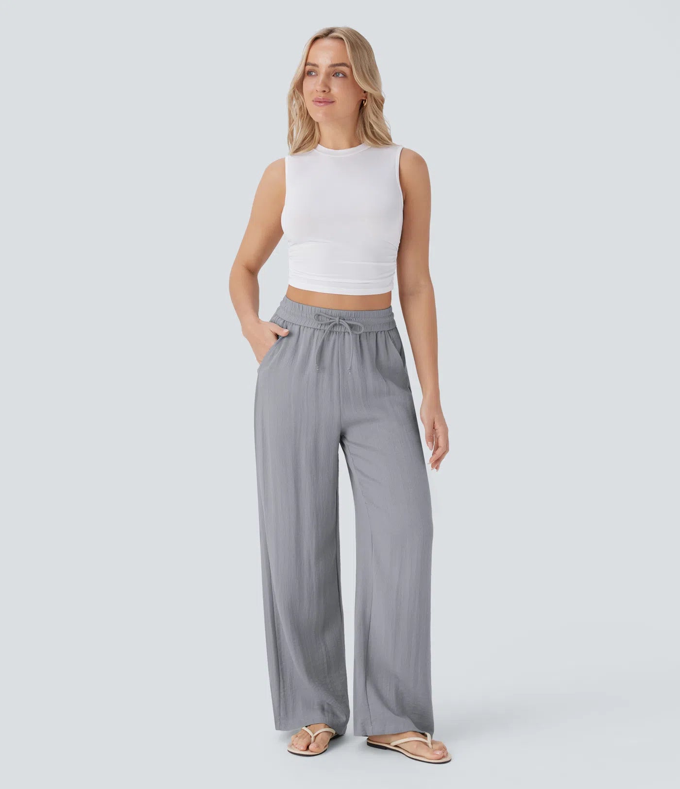 Pantaloni Baggy Casual in Lino Bella di Roma – modella