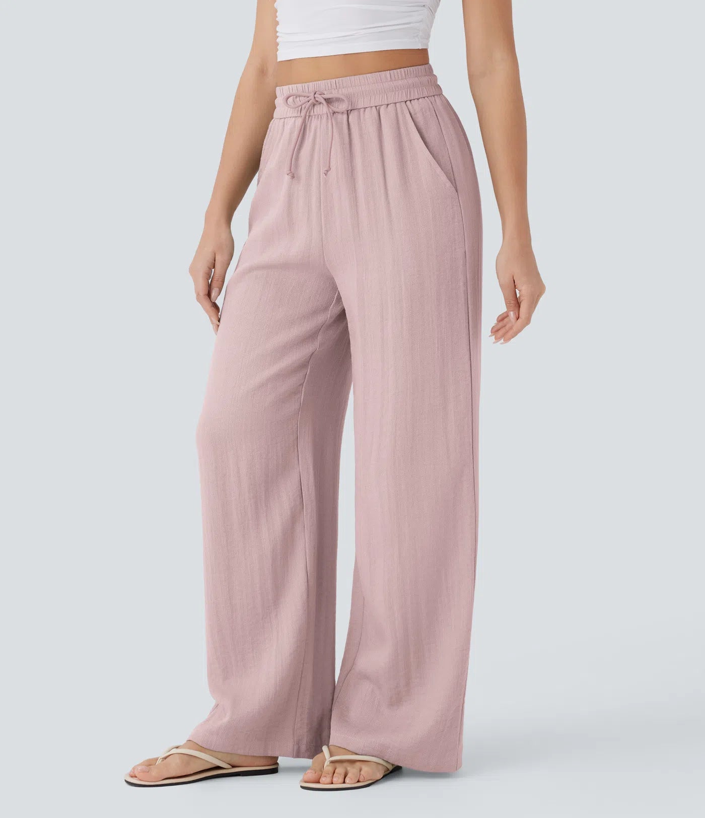 Pantaloni Baggy Casual in Lino Bella di Roma – rosa indossati