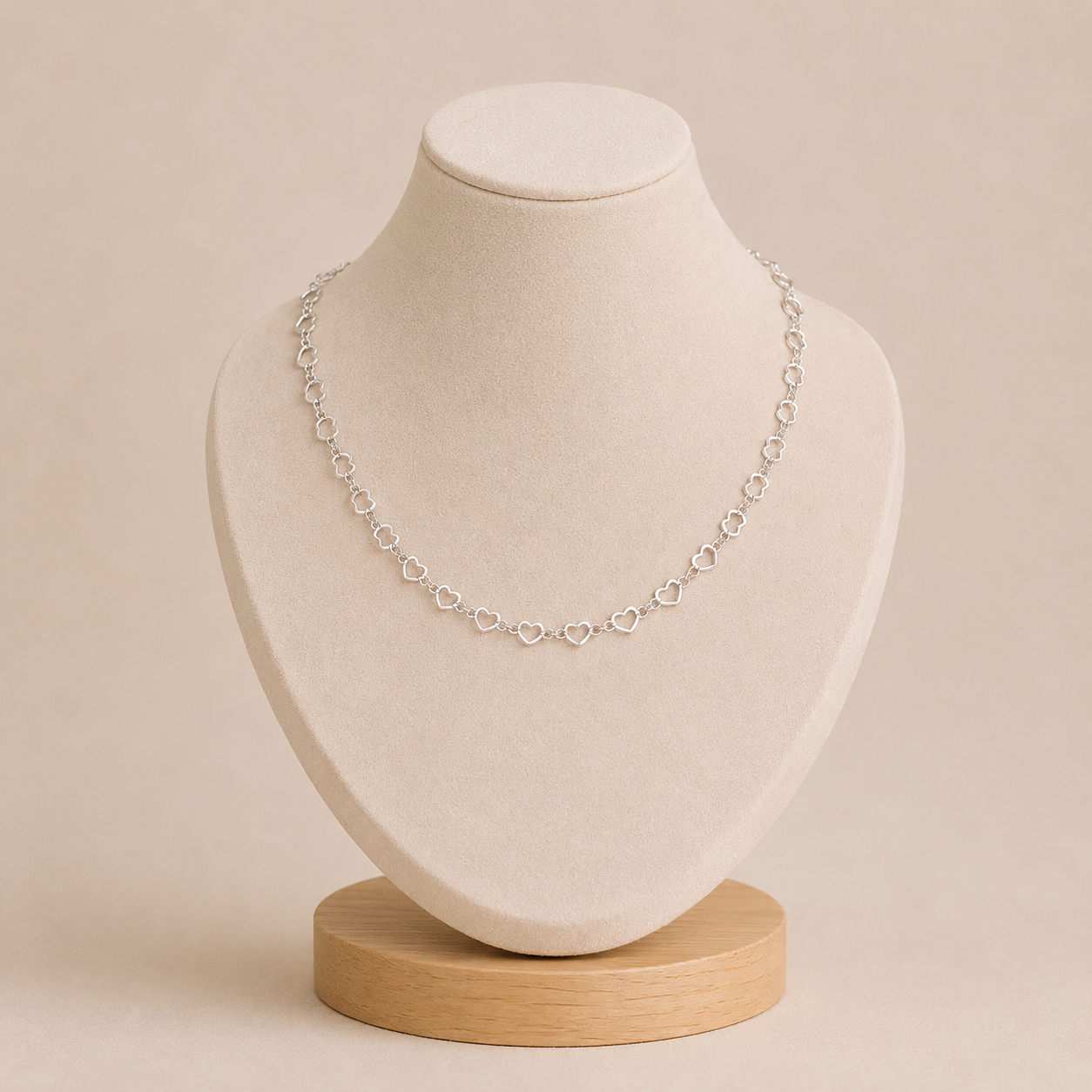 Dettaglio catena a cuori aperti in argento collana Bella di Roma