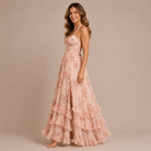 Elena – Vestito Maxi Floreale con Spallina e Perle – Rosa Cipria – Vista laterale | Bella di Roma