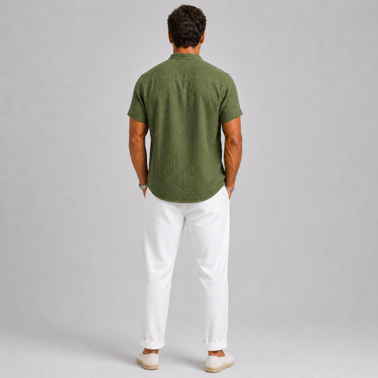 Set uomo in lino – dettaglio del tessuto leggero | Bella di Roma