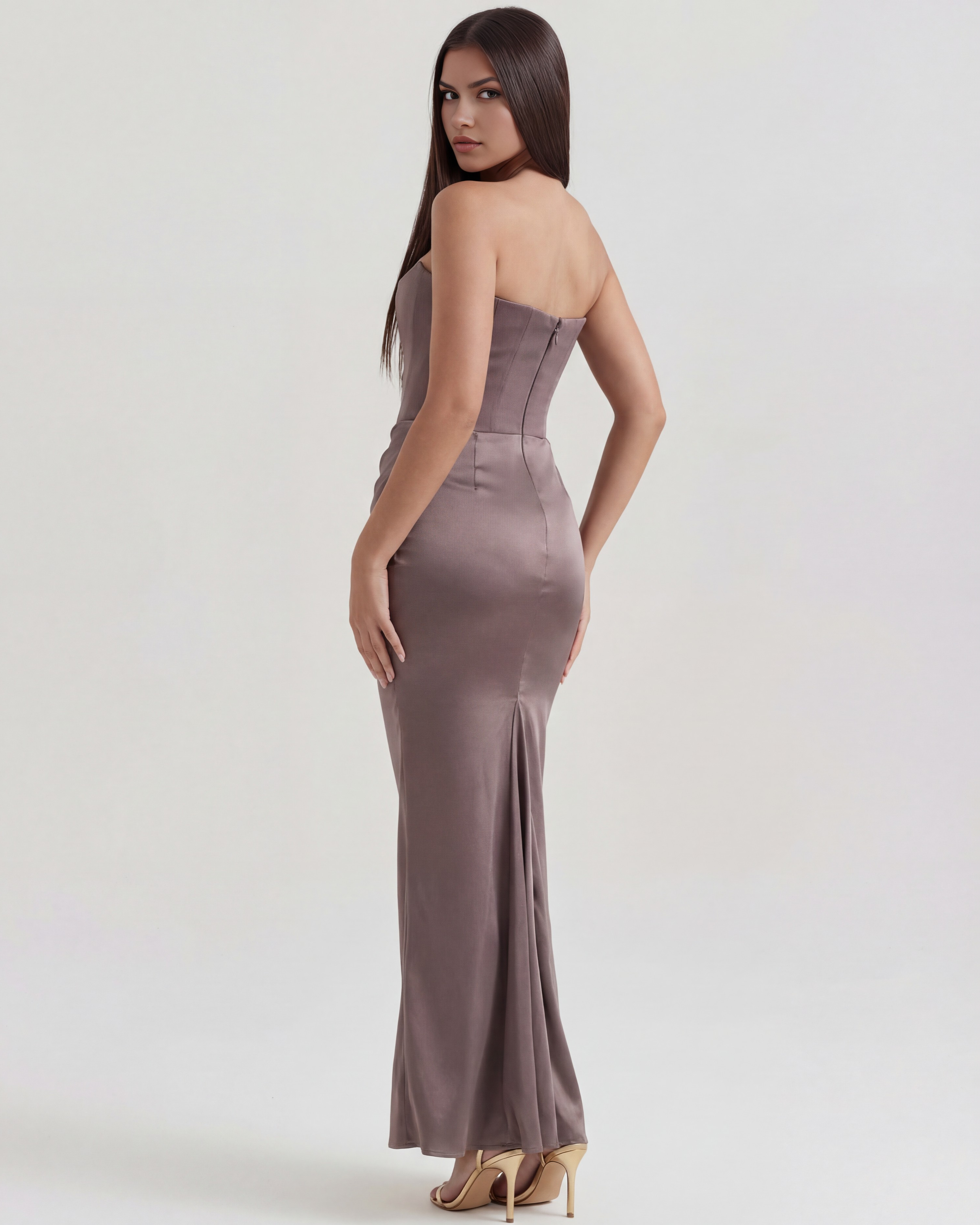 Abito Midi Rosalind Fumo Corsetto Bella di Roma – modella