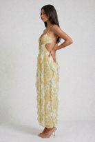 Abito maxi Dalia chiffon narciso Bella di Roma – vista laterale spalline