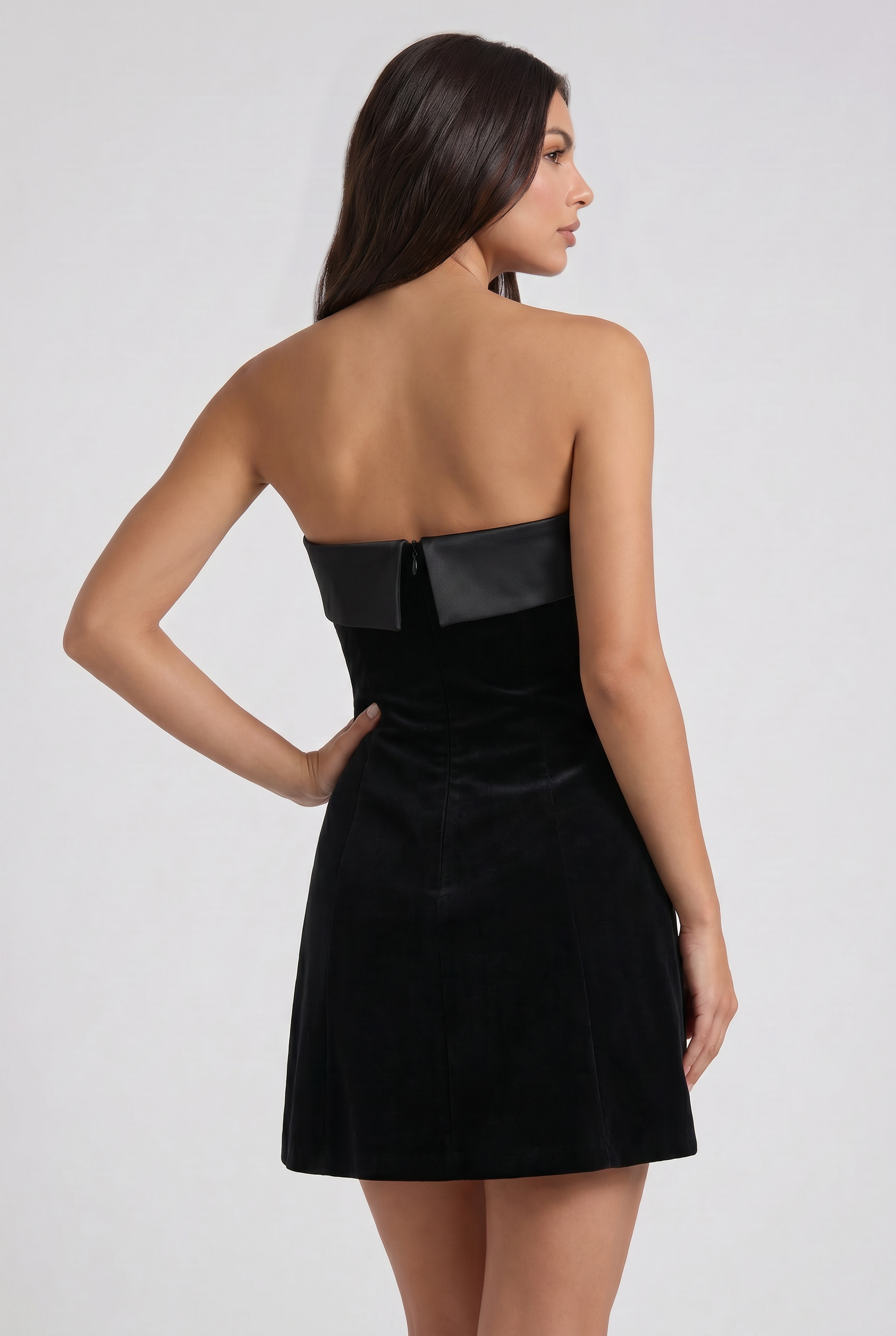 Abito Mini Valentina Nero Bella di Roma – retro
