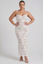 Abito Maxi Perle Bella di Roma – modella