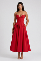 Abito Midi Amalfi Rosso Bella di Roma – modella