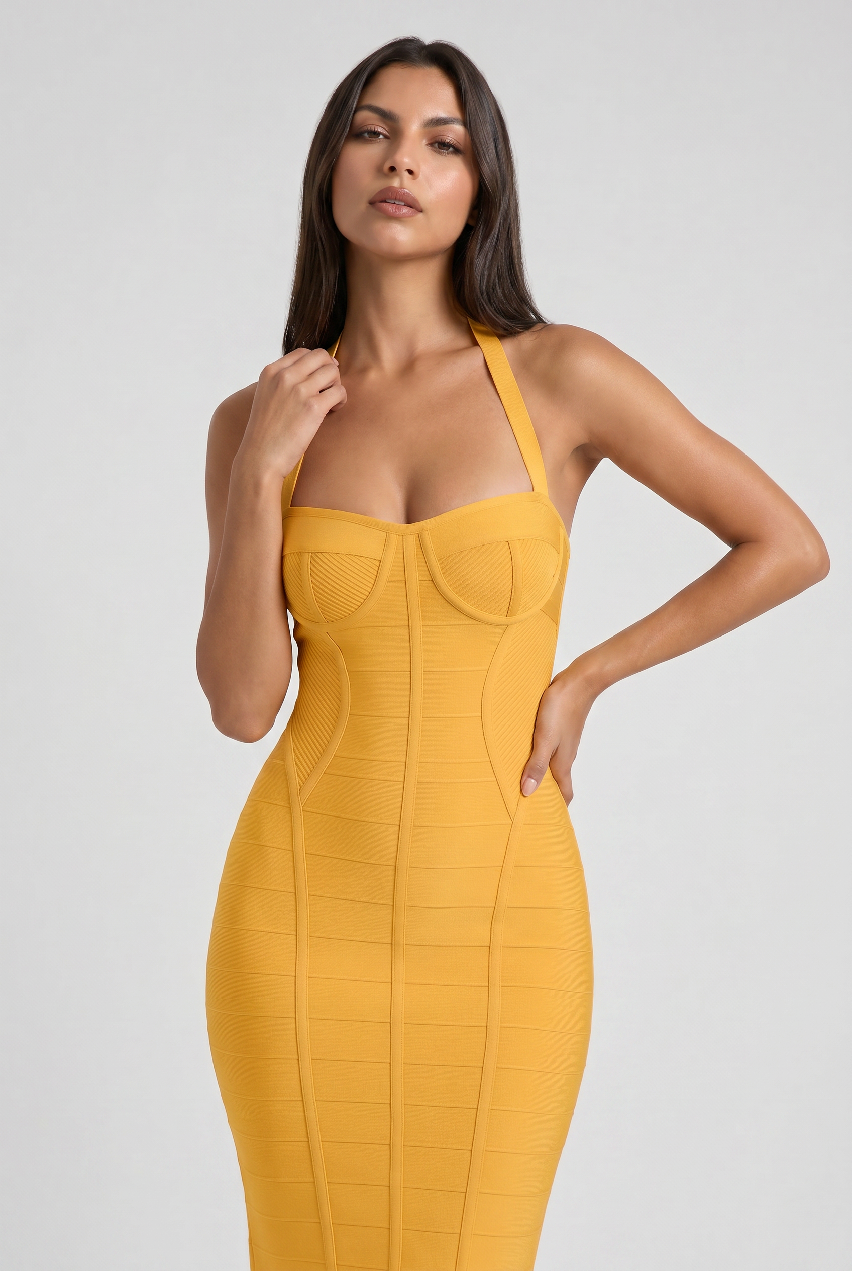 Abito midi Cleopatra bandage verde oro Bella di Roma – tessuto bandage scultorea