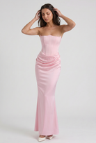 Abito Maxi Rosalind con Corsetto Bella di Roma – modella