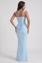Abito maxi Éléonora satin blu baby Bella di Roma – dettaglio spalline