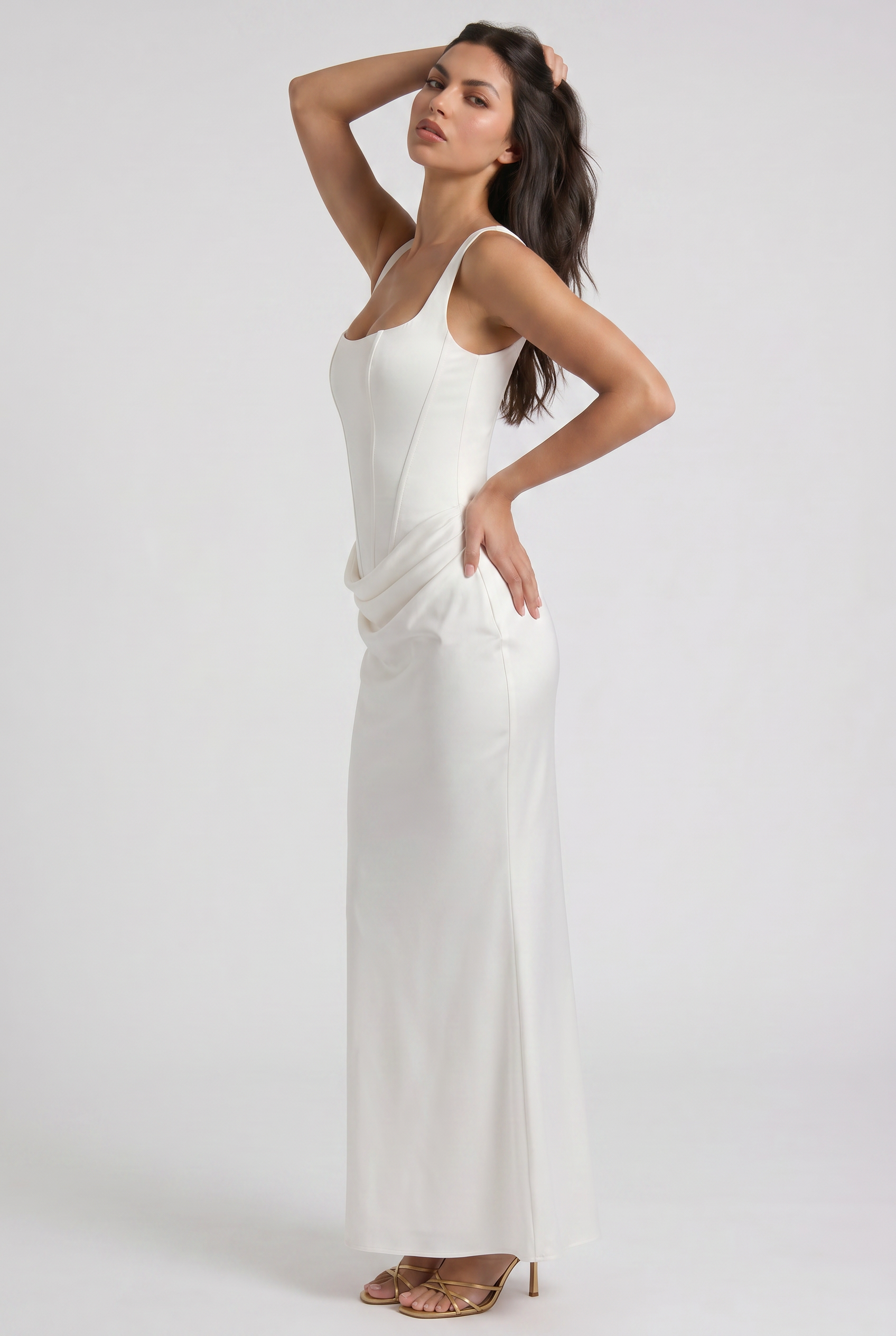 Abito maxi Éléonora satin cioccolato Bella di Roma – look matrimonio autunnale