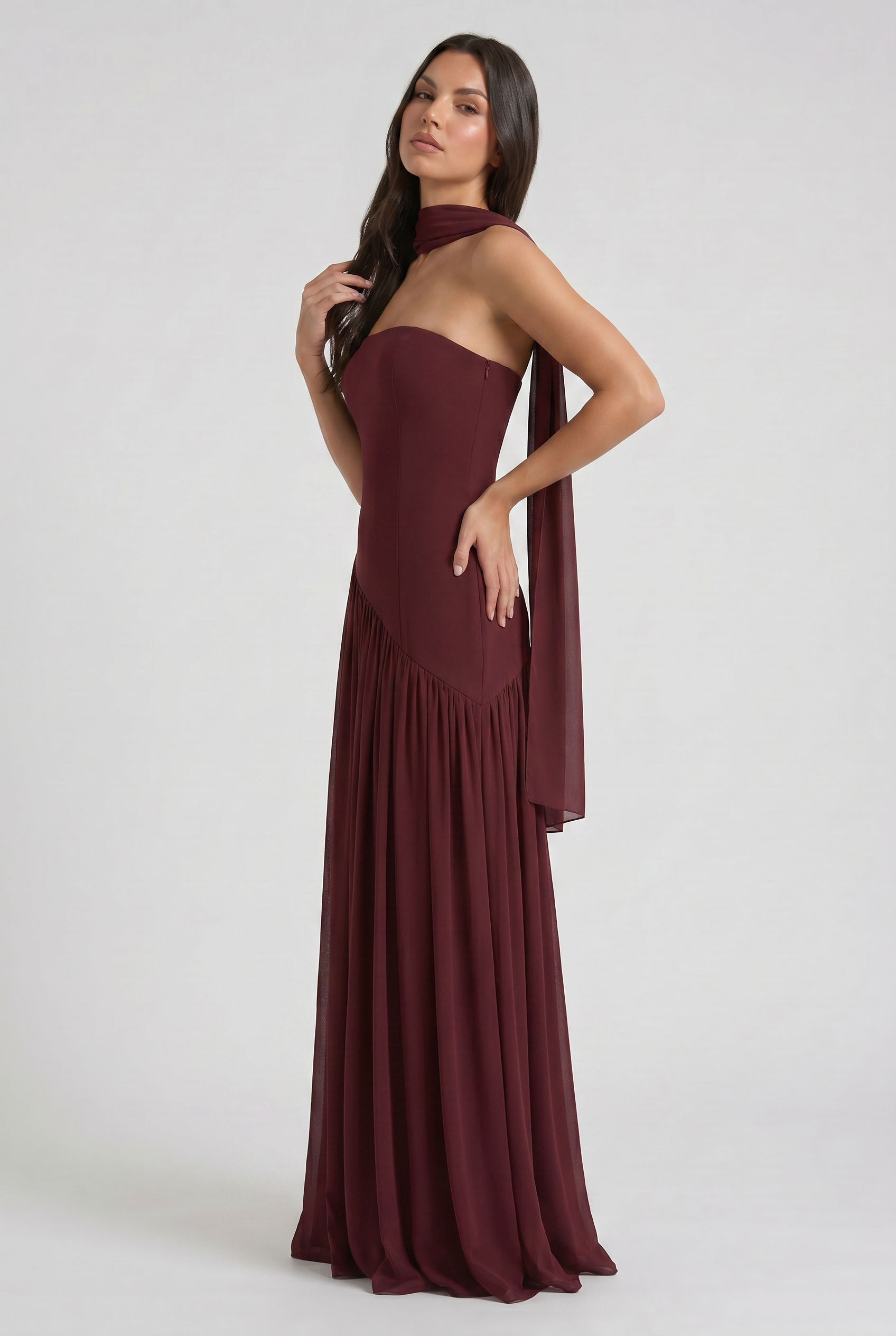Abito maxi Celestienne chiffon nero e bianco Bella di Roma – silhouette