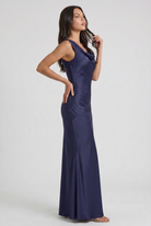 Abito maxi Zaffiro blu navy satin Bella di Roma – look gala lusso