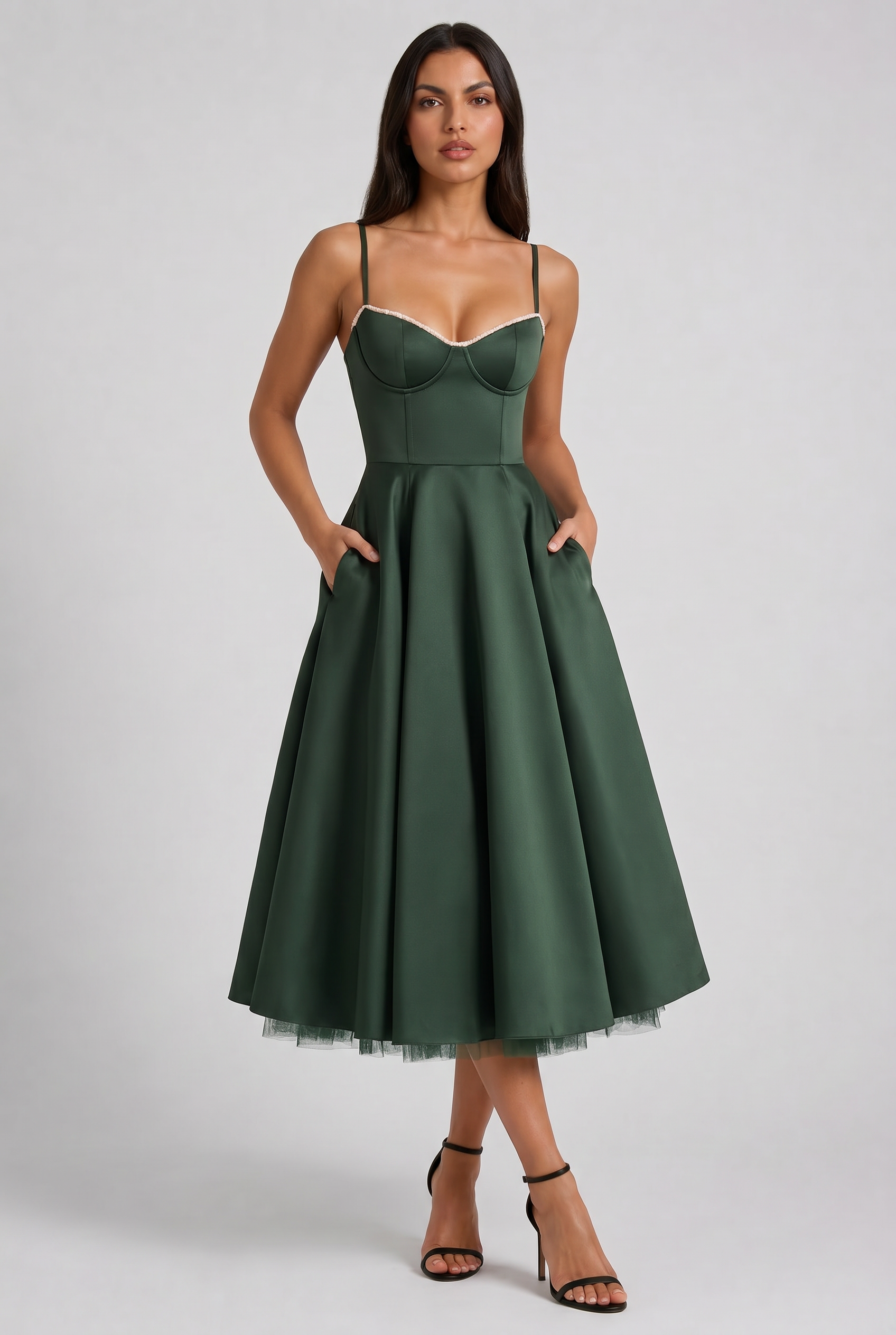 Abito Midi Selene Verde Bosco Satin Bella di Roma – vista frontale