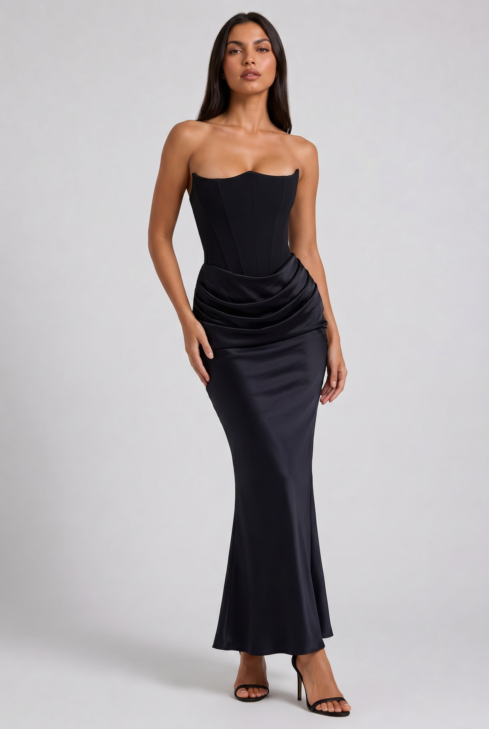 Abito maxi Tessa satin corsetto nero Bella di Roma – vista frontale