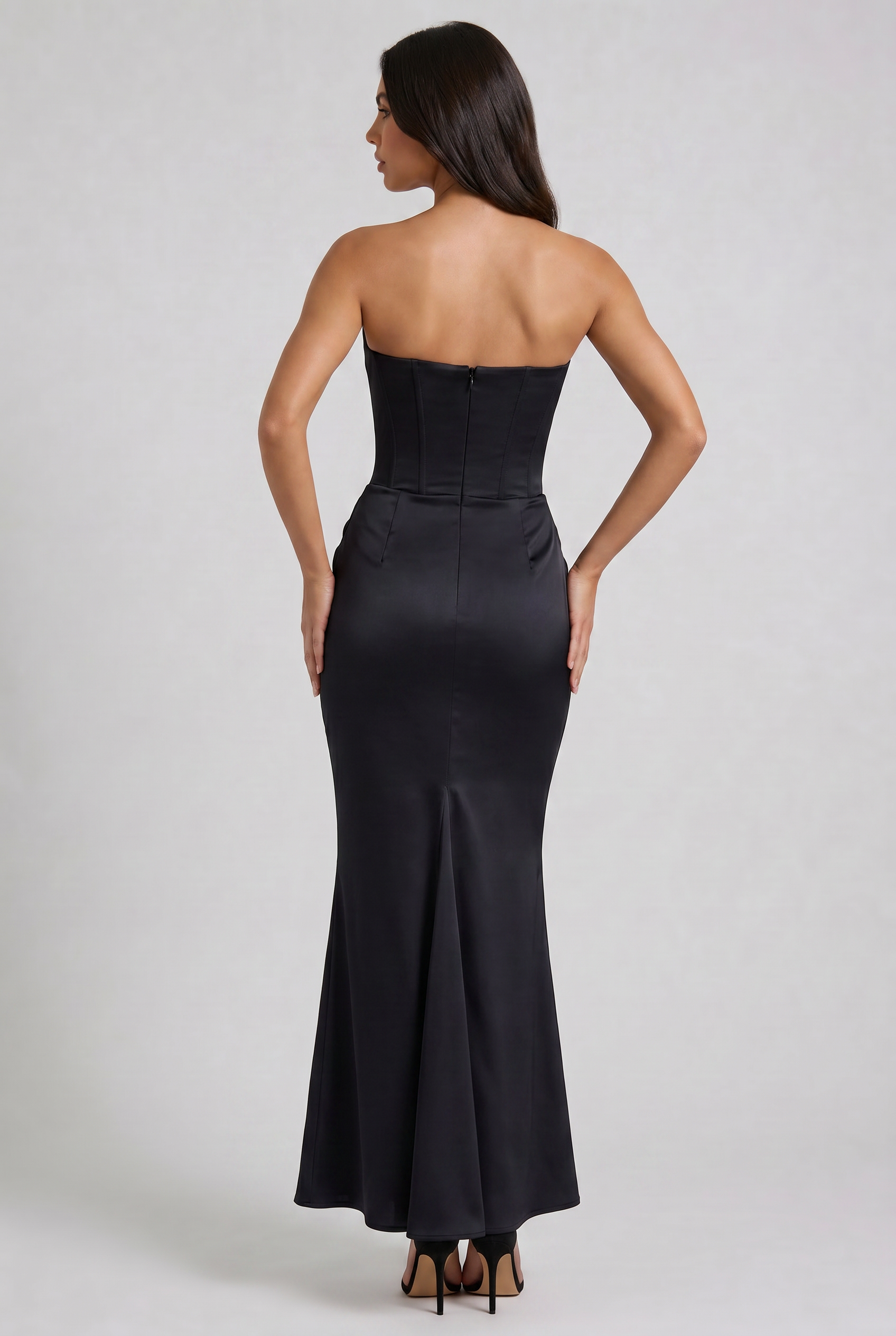 Abito maxi Tessa satin corsetto nero Bella di Roma – cintura drappeggiata