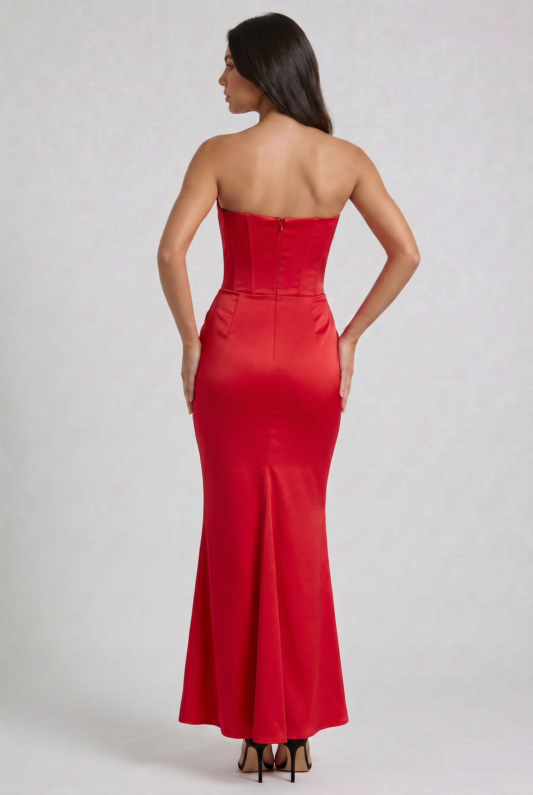Abito maxi Tessa satin corsetto rosso Bella di Roma – dettaglio senza spalline