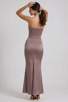 Abito maxi Tessa satin corsetto marrone Bella di Roma – look elegante