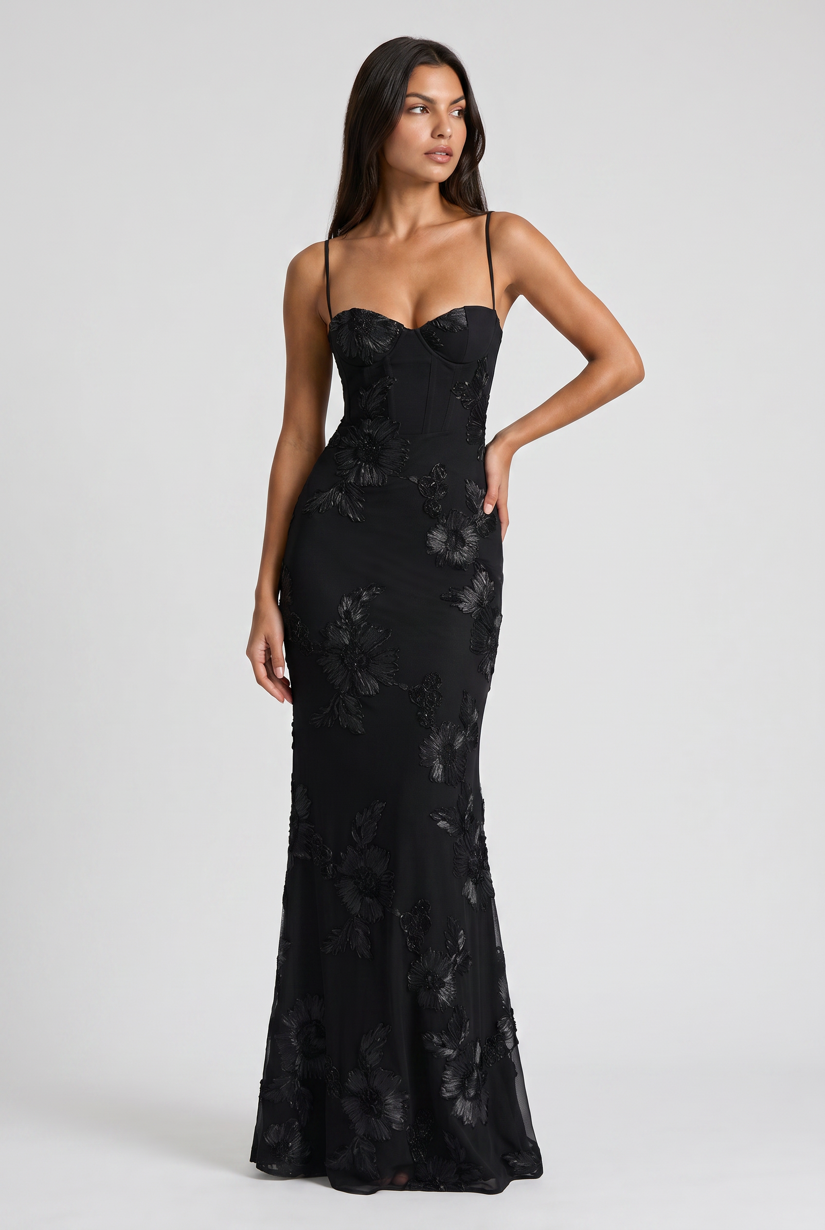 Abito maxi Mirelle floreale bordeaux Bella di Roma – silhouette scolpita