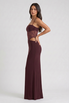 Abito maxi Valeria borgogna pizzo Bella di Roma – silhouette elegante