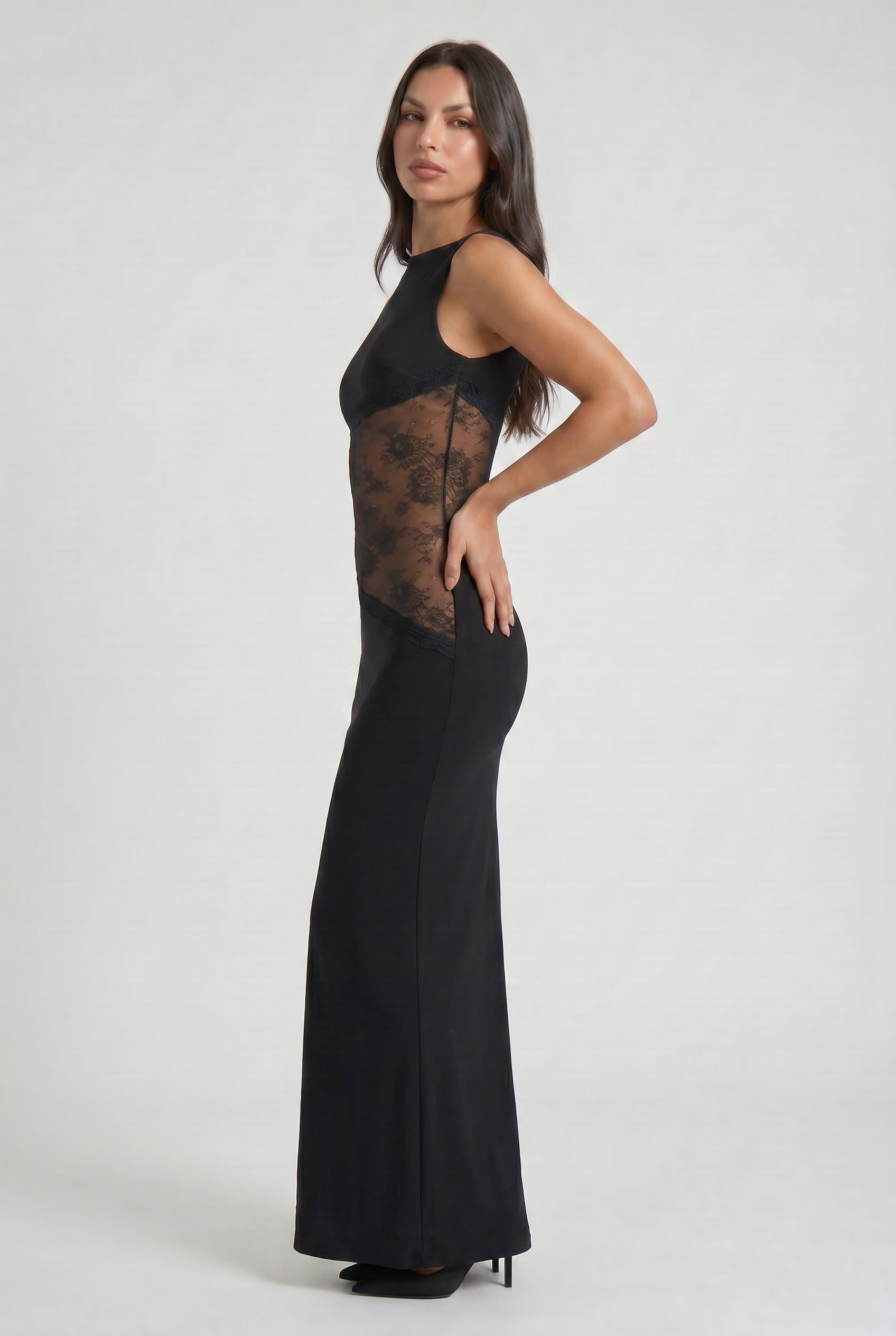 Abito maxi Noelia pizzo nero Bella di Roma – dettaglio pizzo