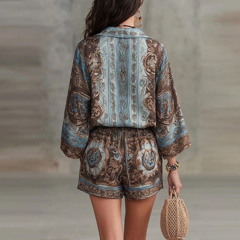 Completo paisley azzurro, vista intera del modello