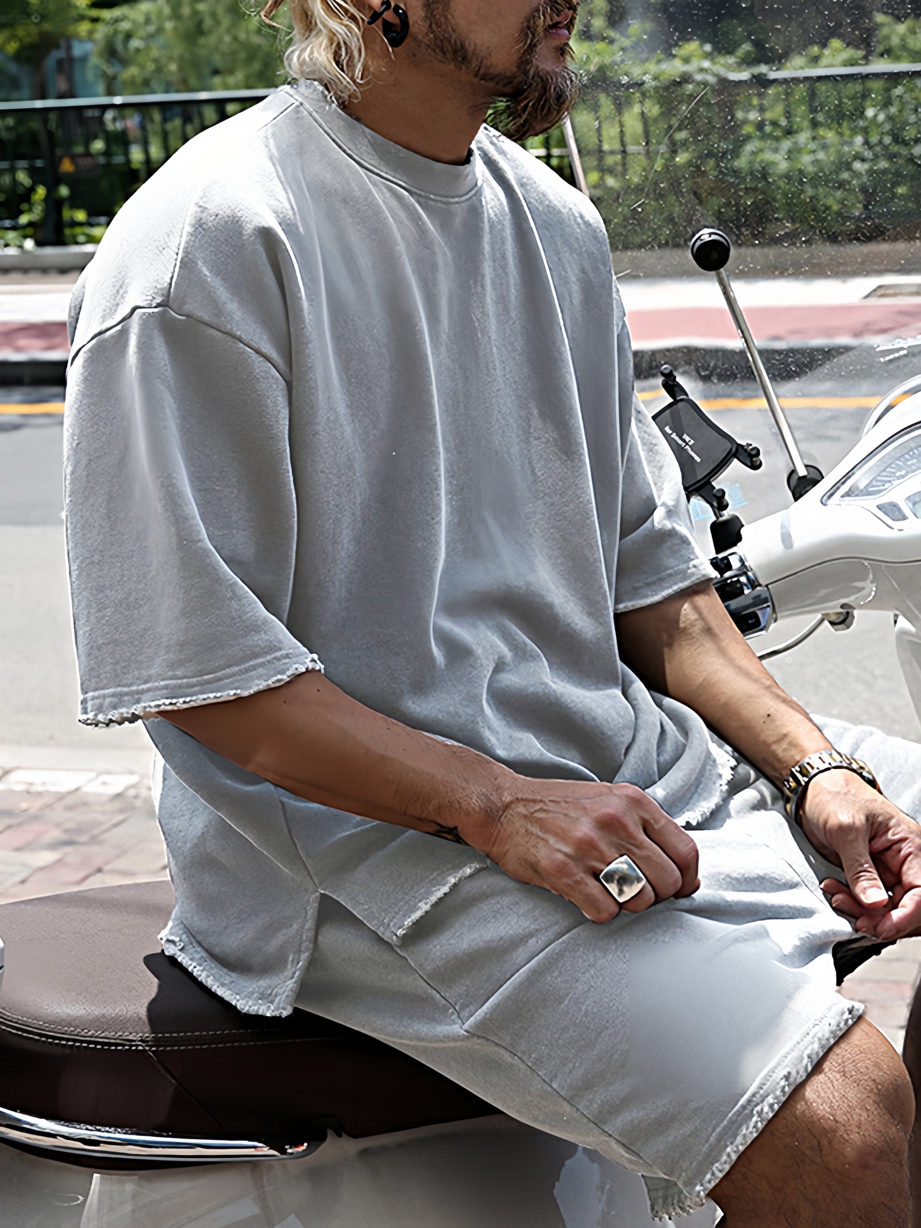 Set sportivo uomo grigio chiaro – vestibilità larga e comoda | Bella di Roma