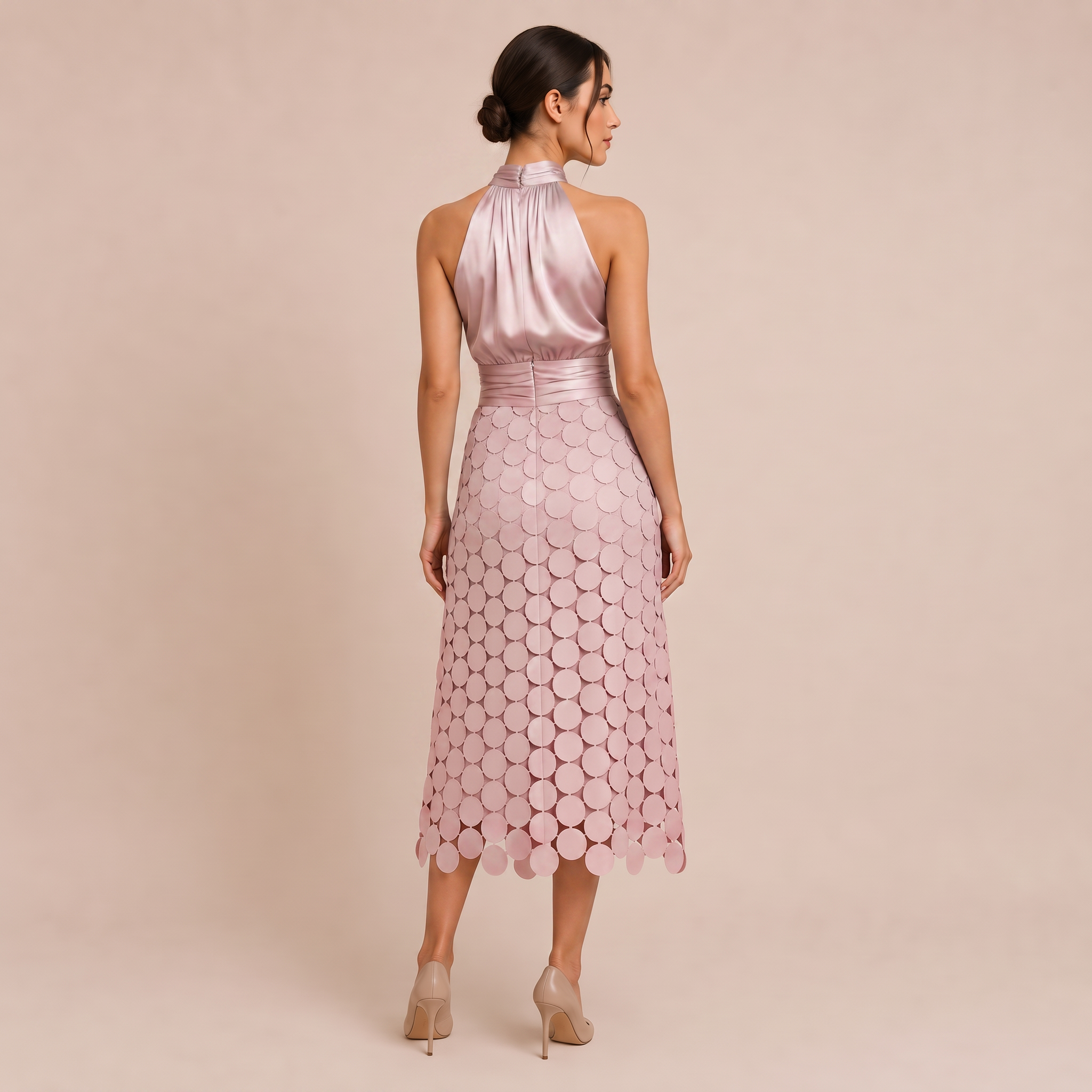 Celia – Vestito midi con top satinato e scollo halter – Rosa – Vista posteriore | Bella di Roma