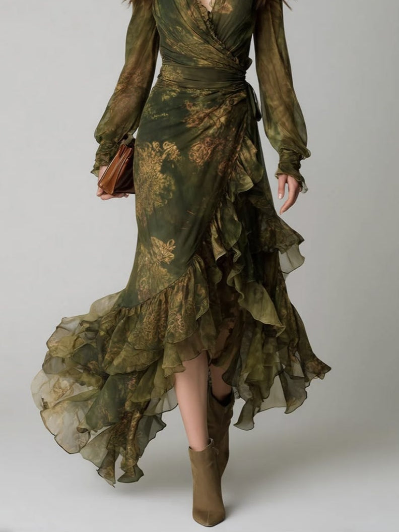 Abito lungo verde a fiori bohemien, vista laterale
