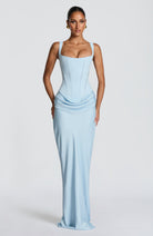 Vestito maxi bodycon Indy azzurro chiaro Bella di Roma – vista frontale