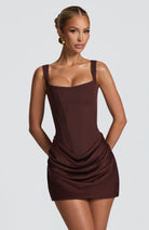 Vestito mini bodycon Indy marrone Bella di Roma – vista frontale