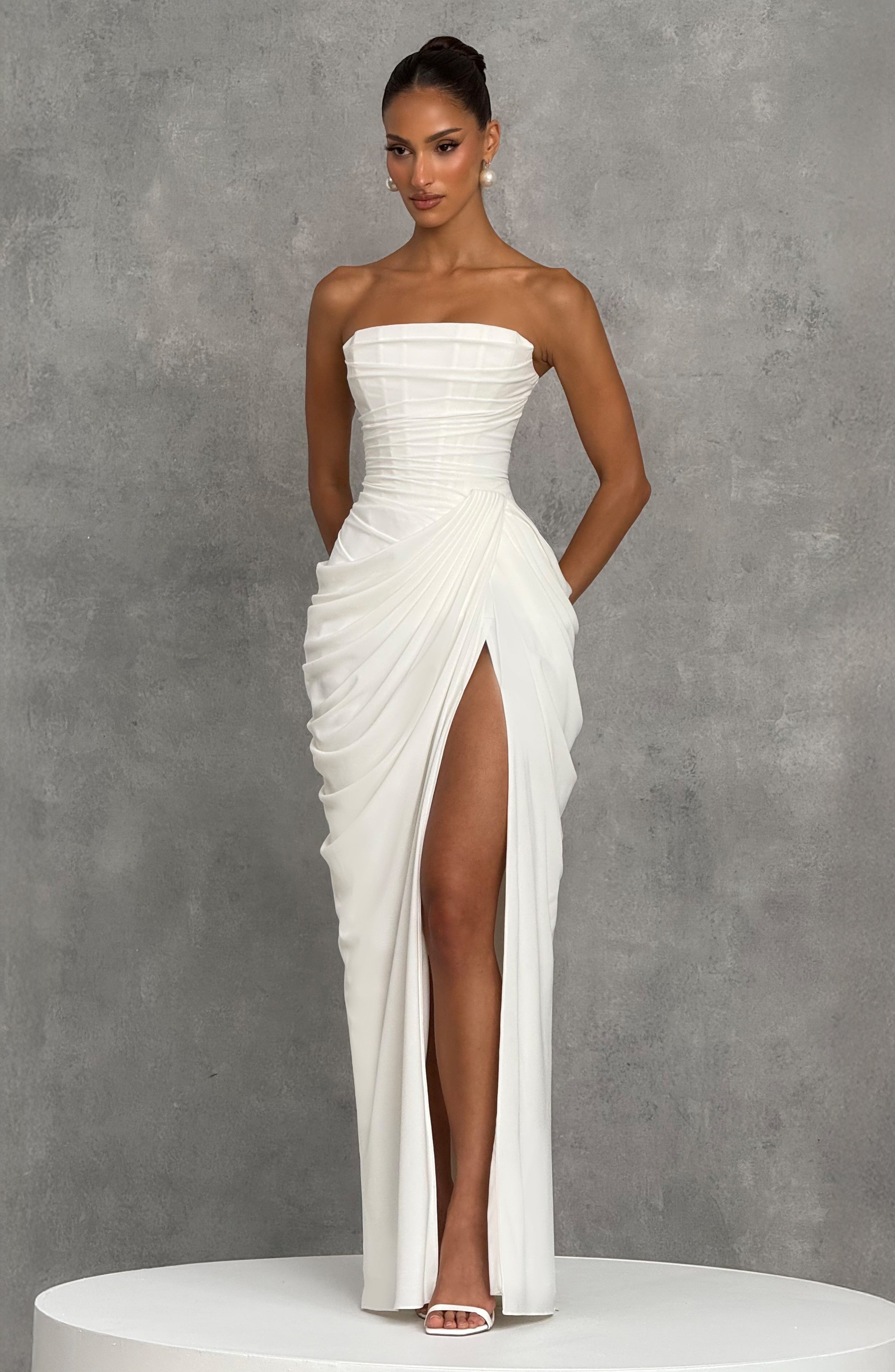 Abito maxi Lois corsetto avorio Bella di Roma – taglia XS vista frontale