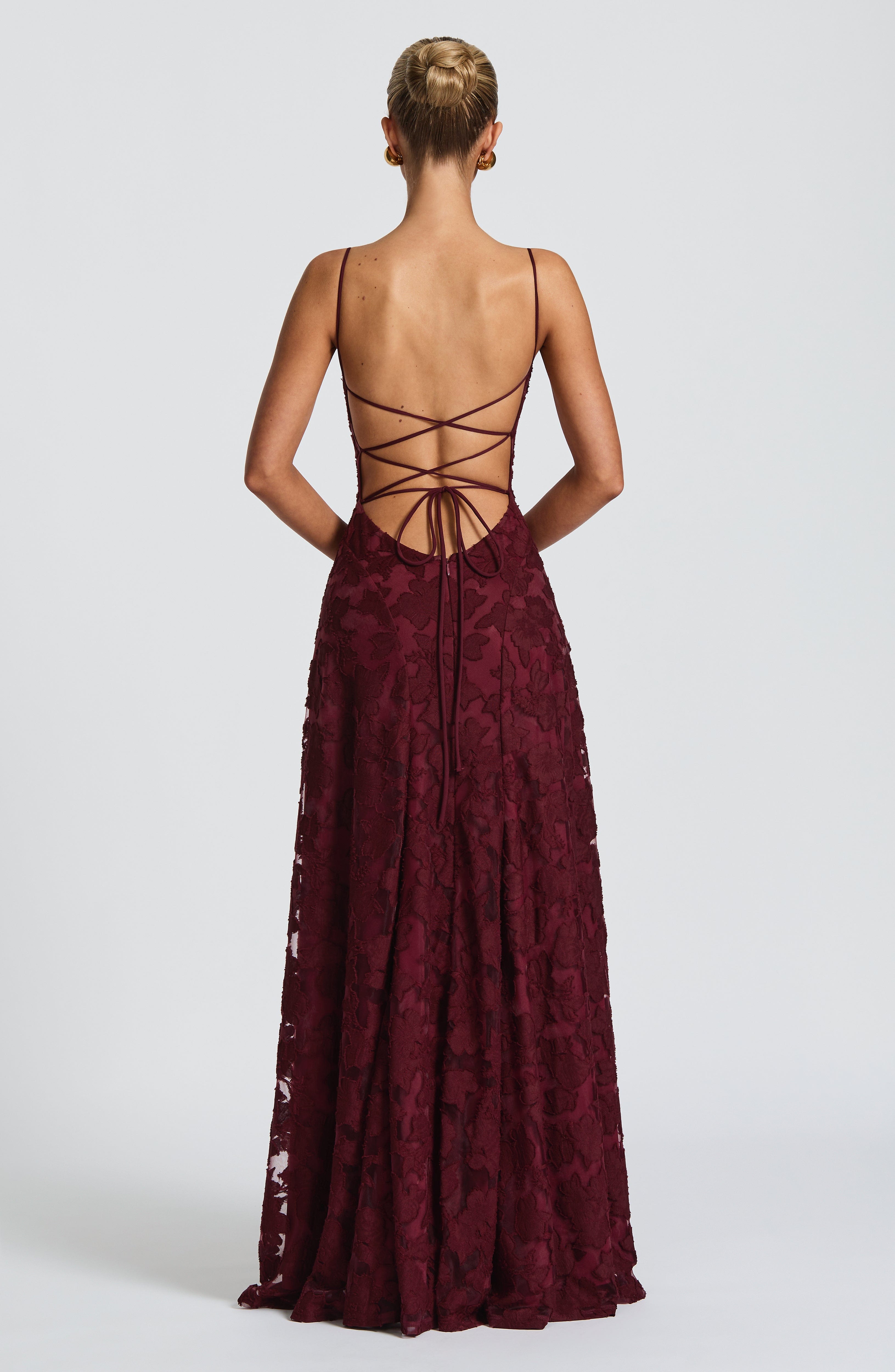 Abito maxi Elise Gingham rosso ciliegia Bella di Roma – look serata